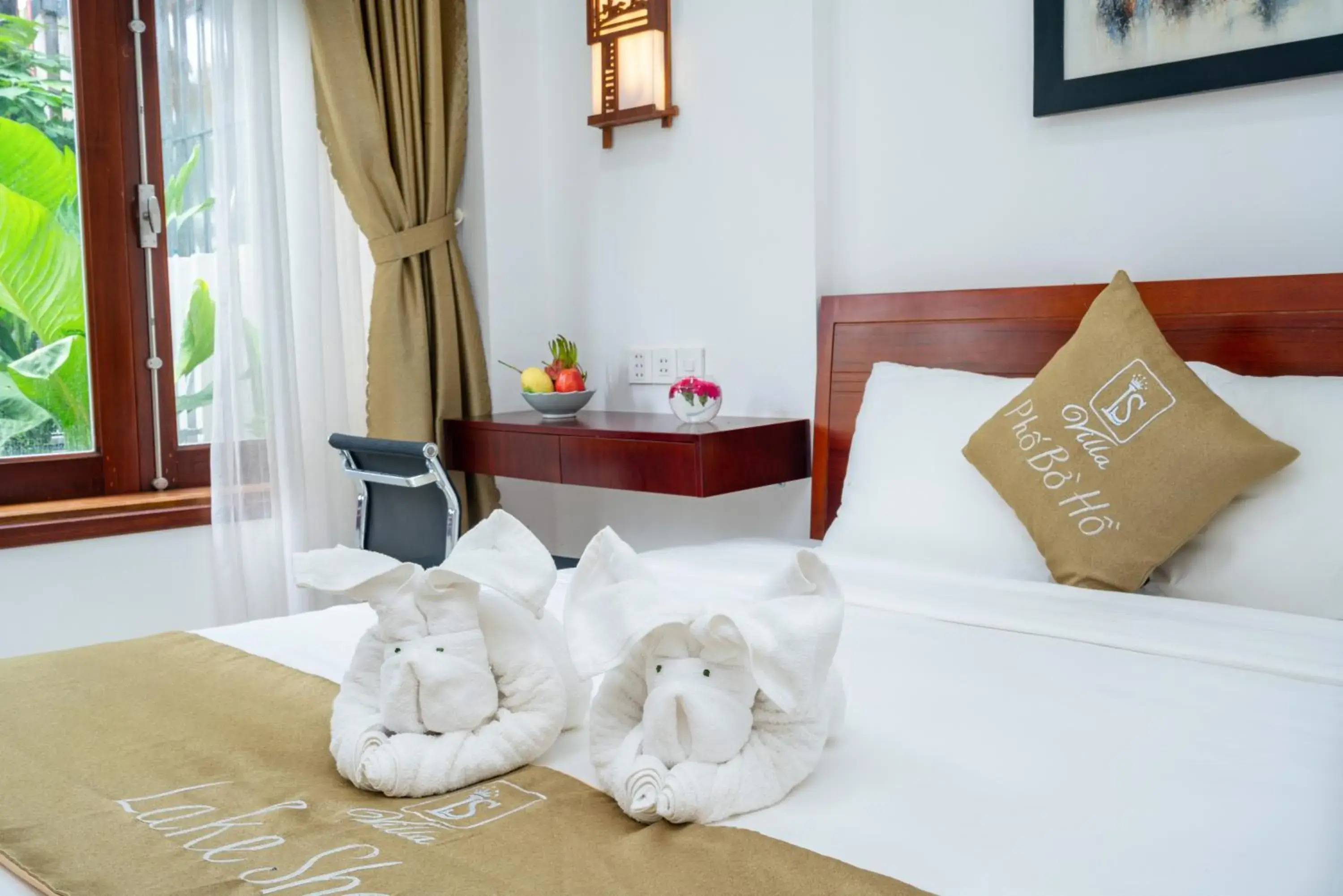 King Room with Pool View in Villa Lake Shore Hoi An King Room with Pool View in Villa Lake Shore Hoi An