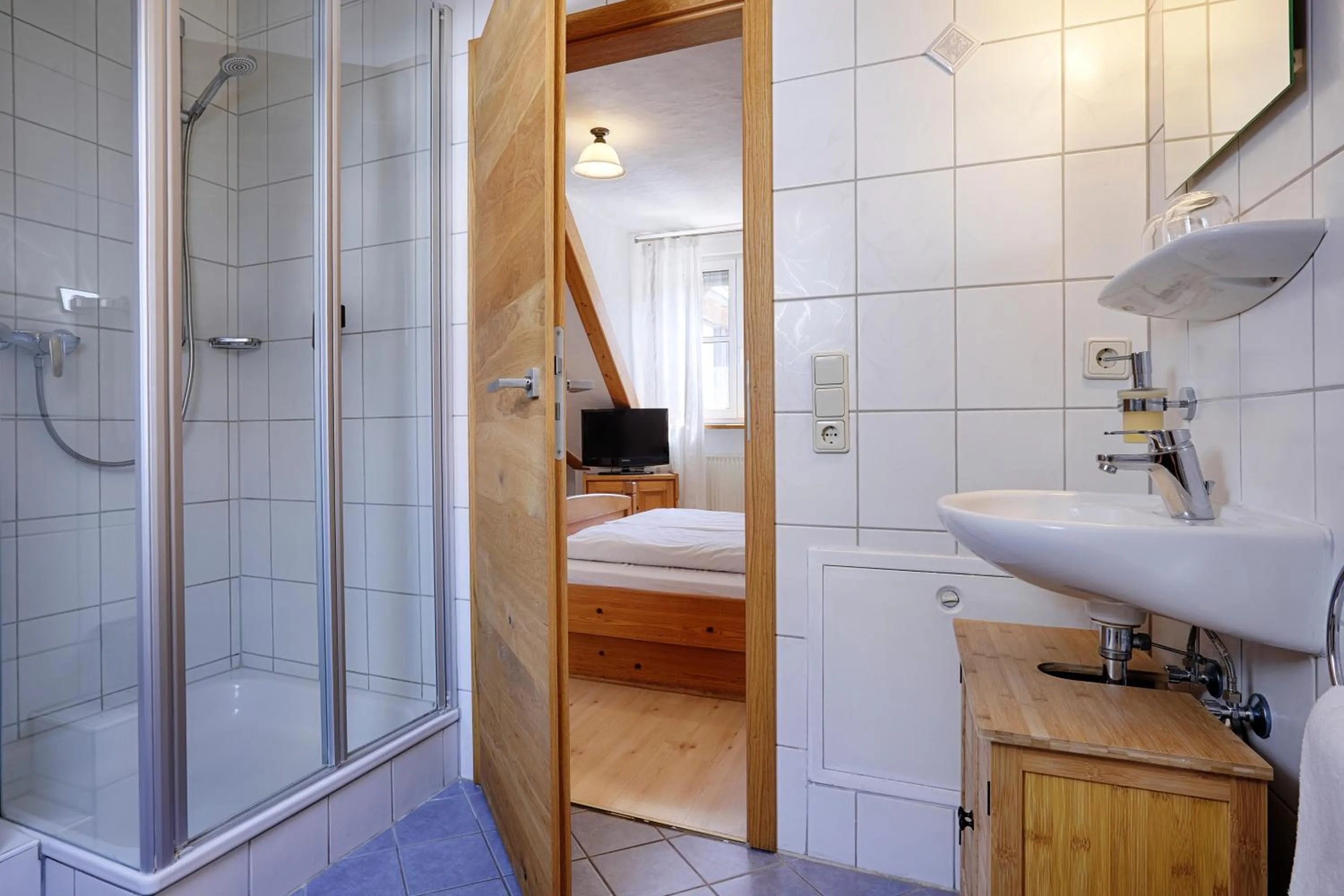 Bathroom in Landhotel Schwab - by homekeepers