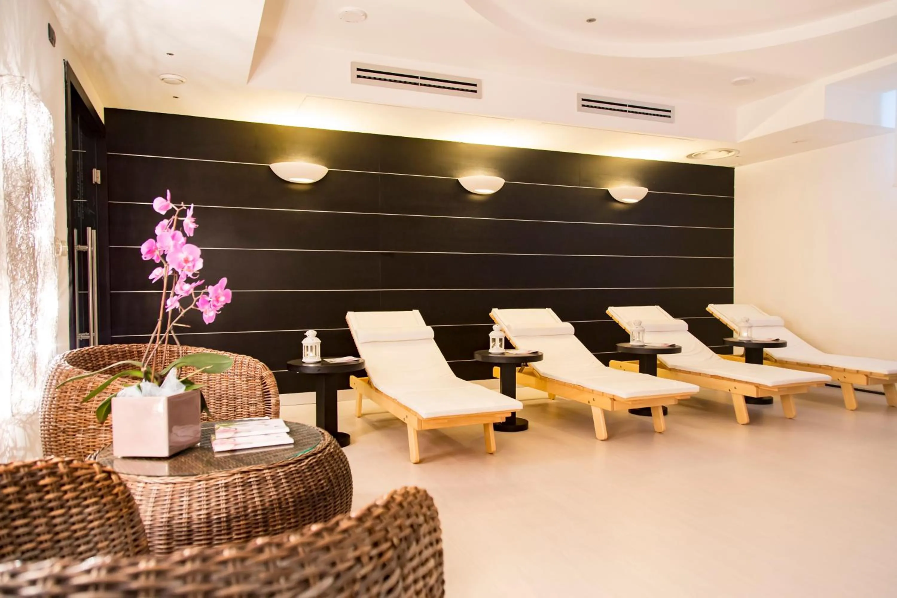 Spa and wellness centre/facilities in AHR Baja Hotel & Spa Cannigione