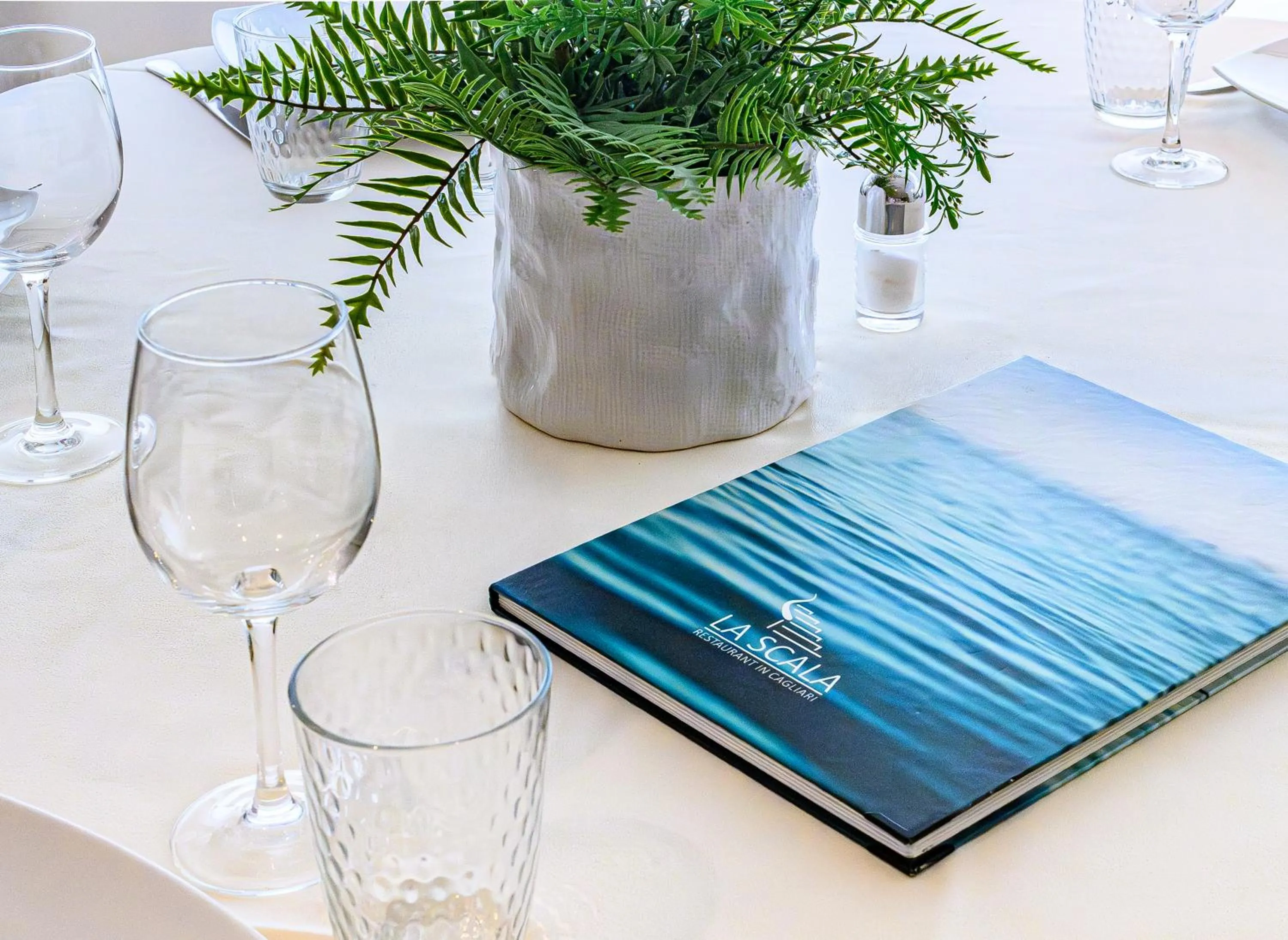 Restaurant/places to eat in Sardegna Hotel - Suites & Restaurant