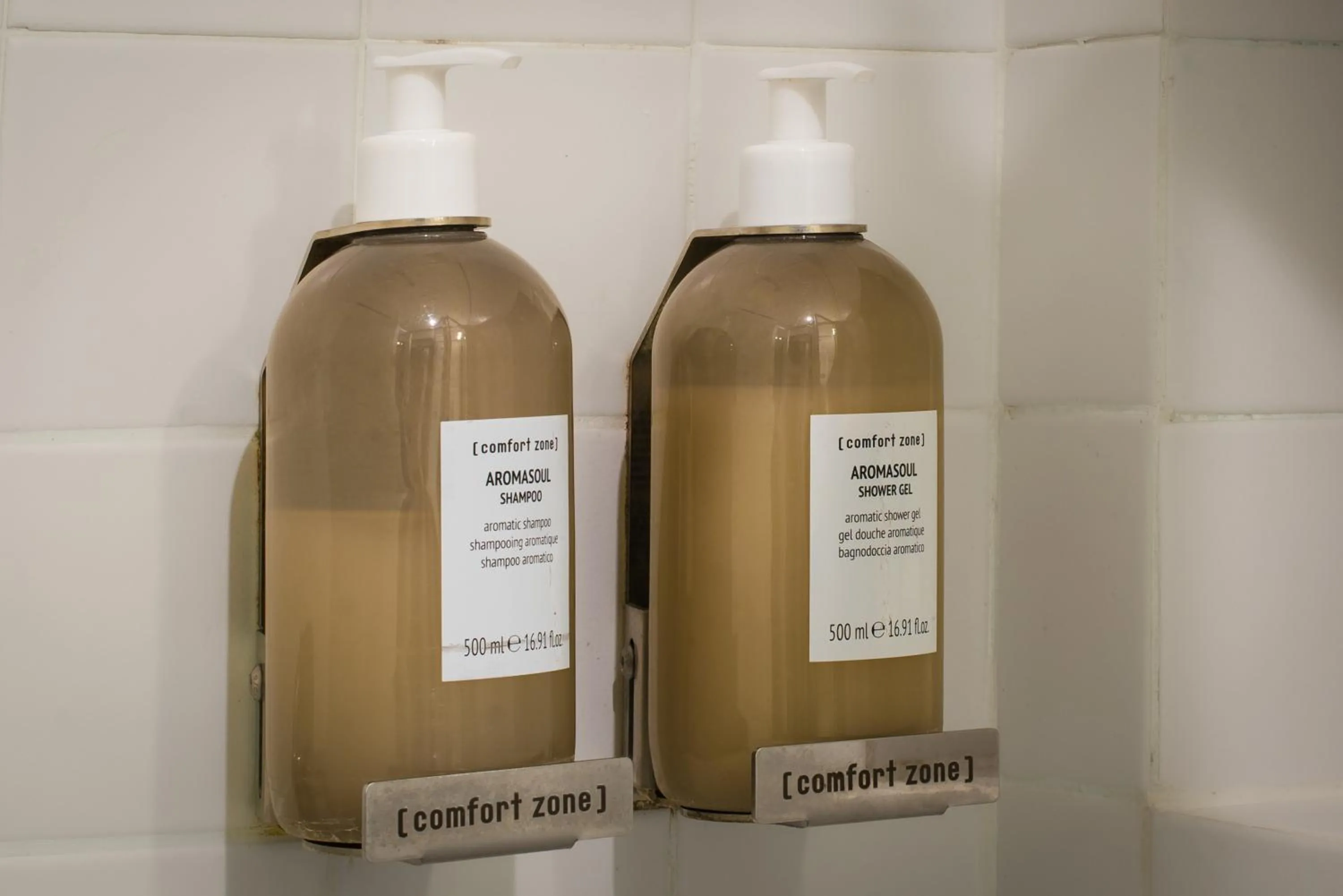 Bathroom in Sardegna Hotel - Suites & Restaurant