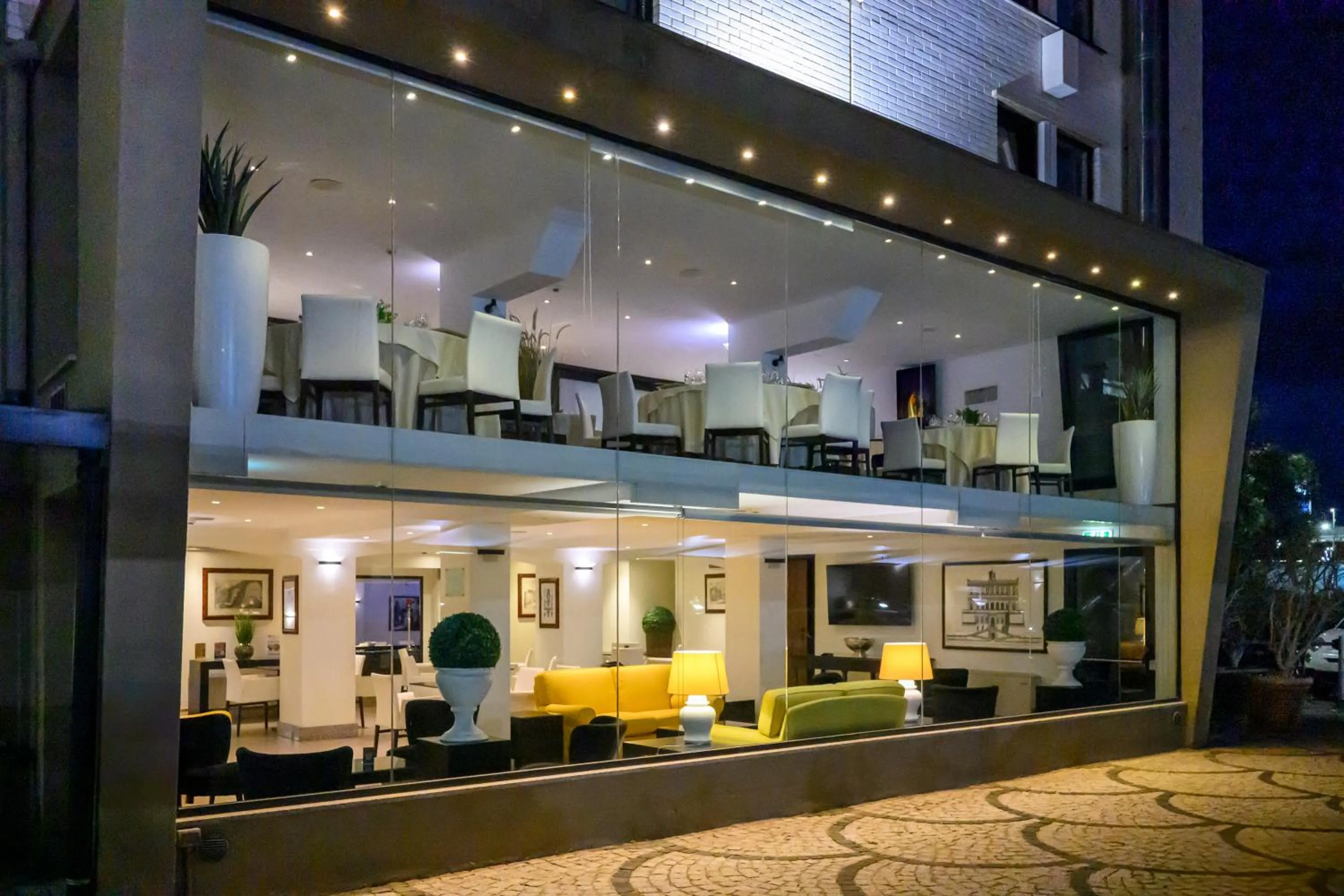 Restaurant/places to eat in Sardegna Hotel - Suites & Restaurant