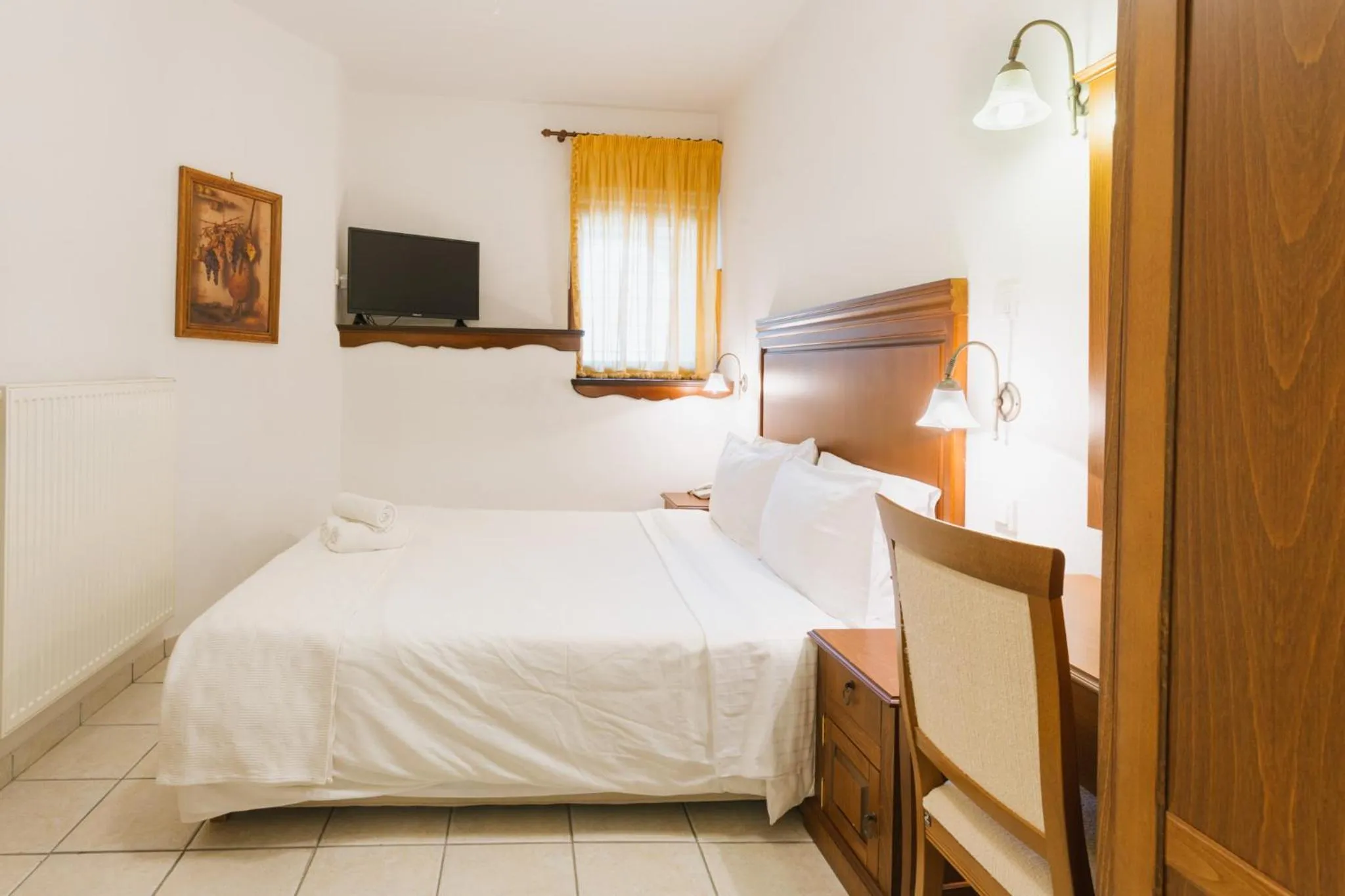 Bedroom, Bed in Archontiko Anemos