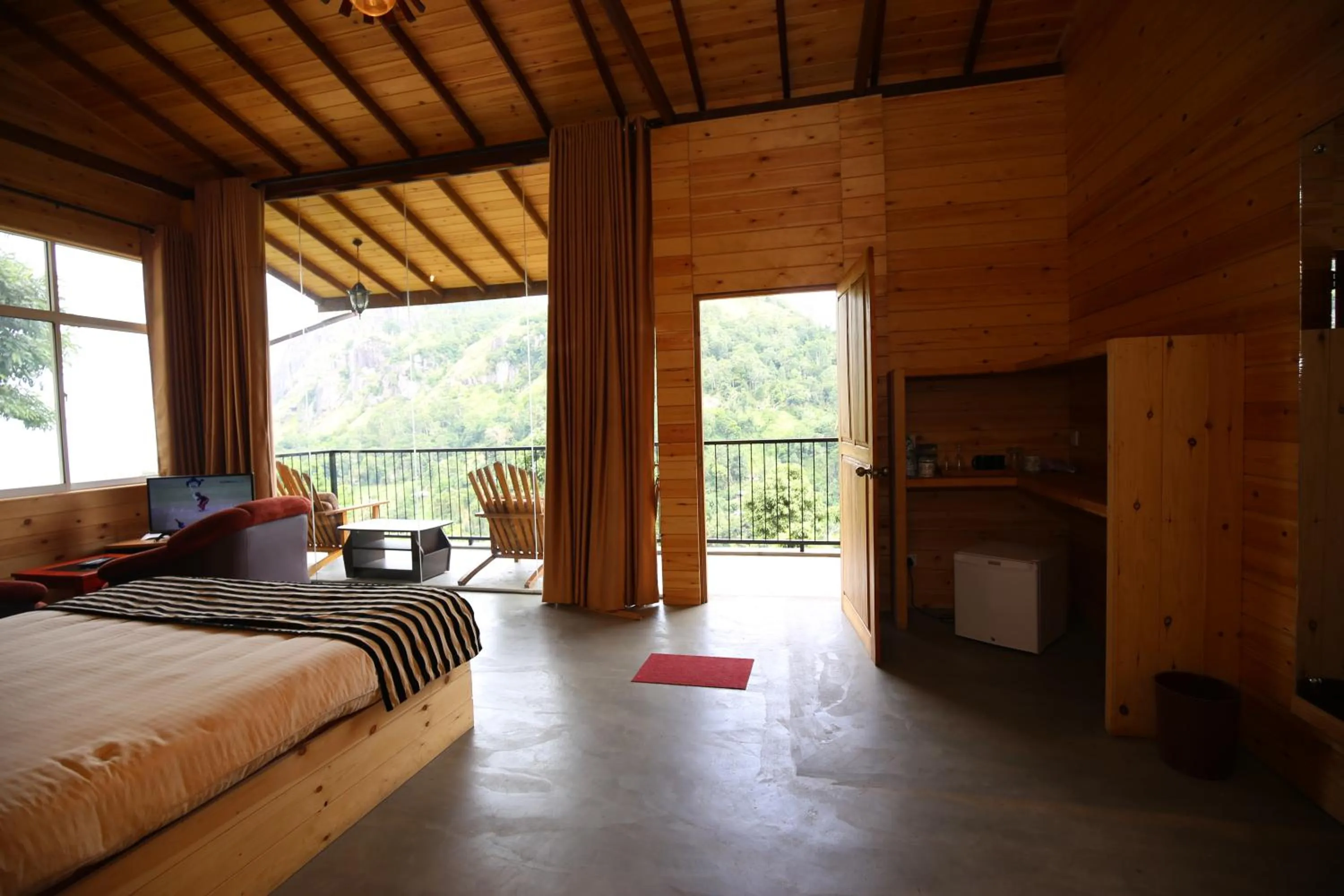 Living room, Bed in Country Homes
