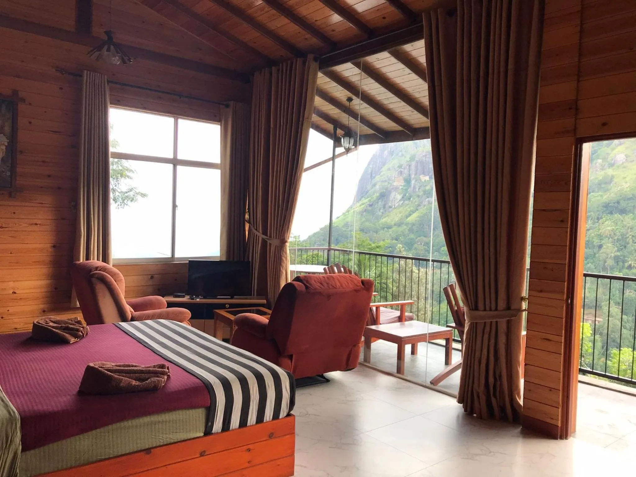 TV and multimedia in Country Homes