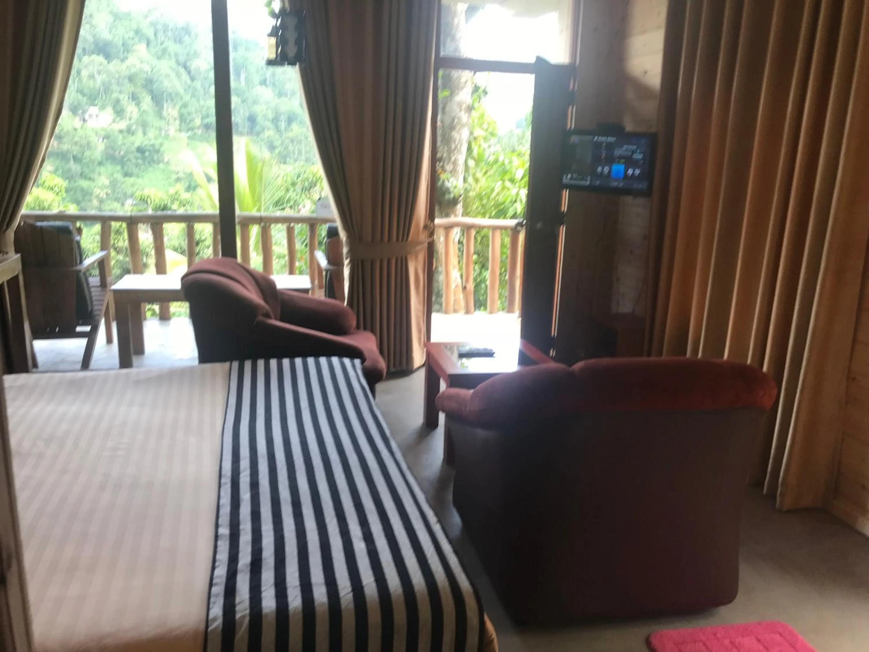 Living room, Bed in Country Homes