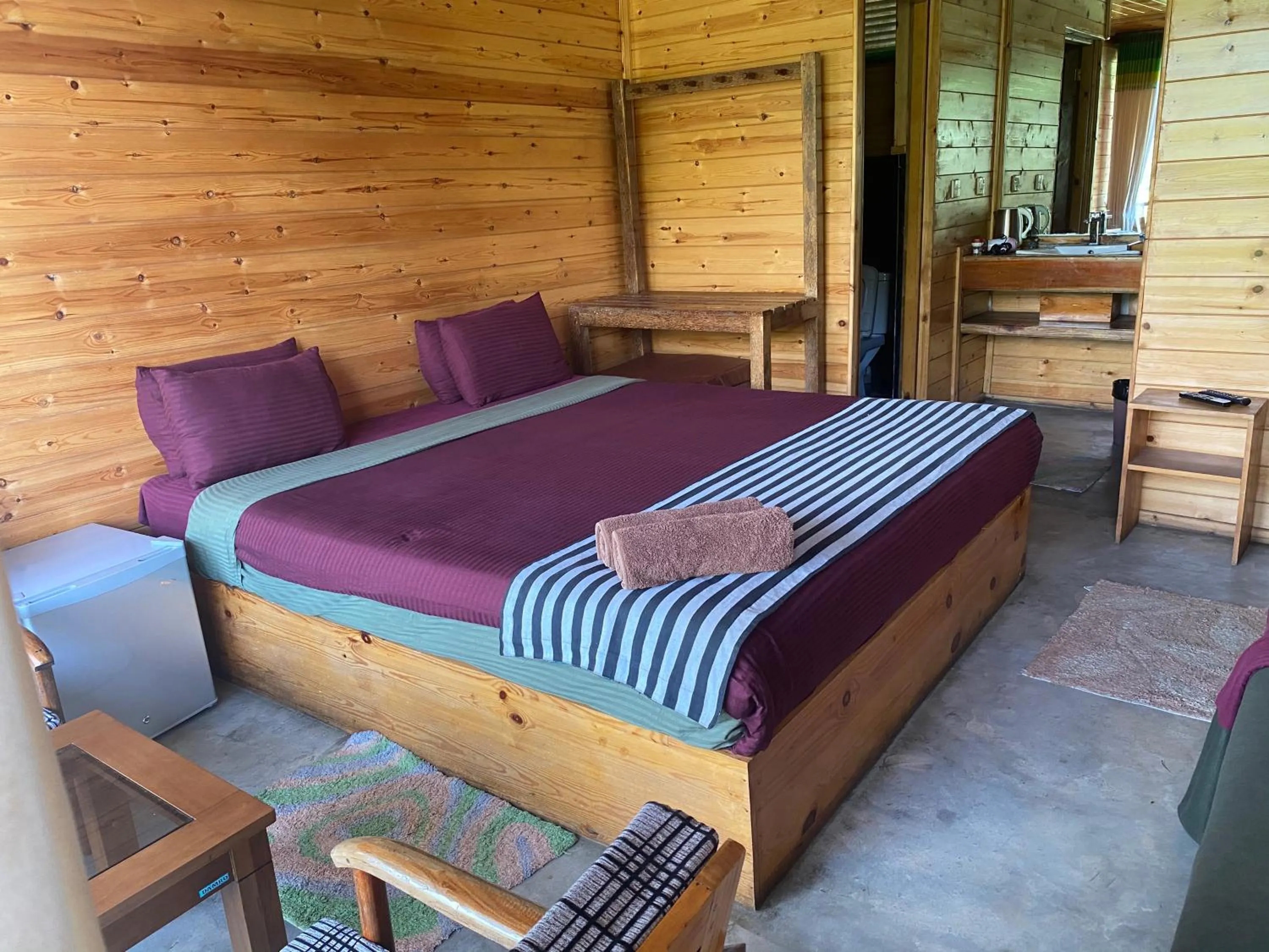 Bedroom, Bed in Country Homes