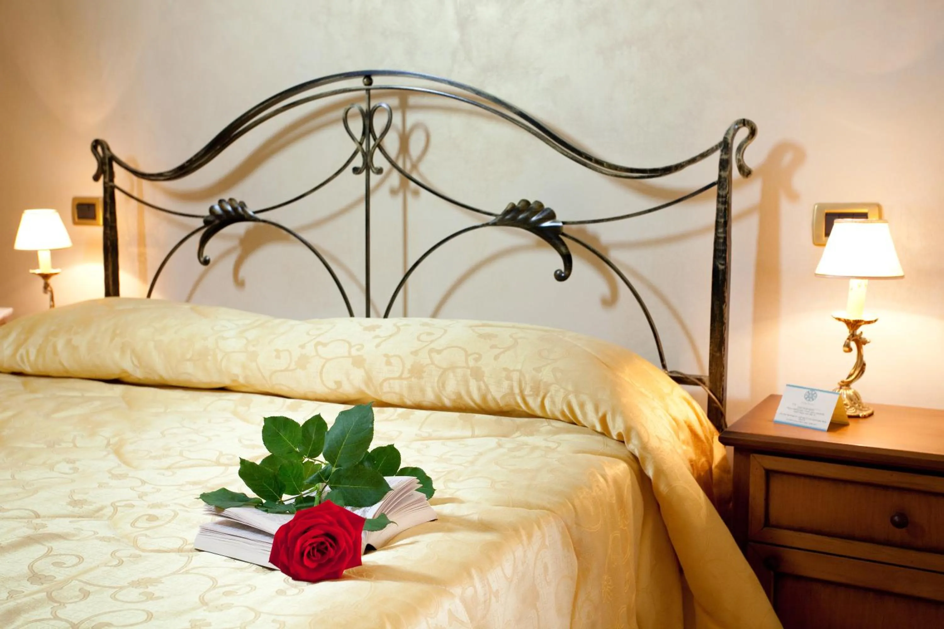 Bed in Hotel Villa Torre Antica