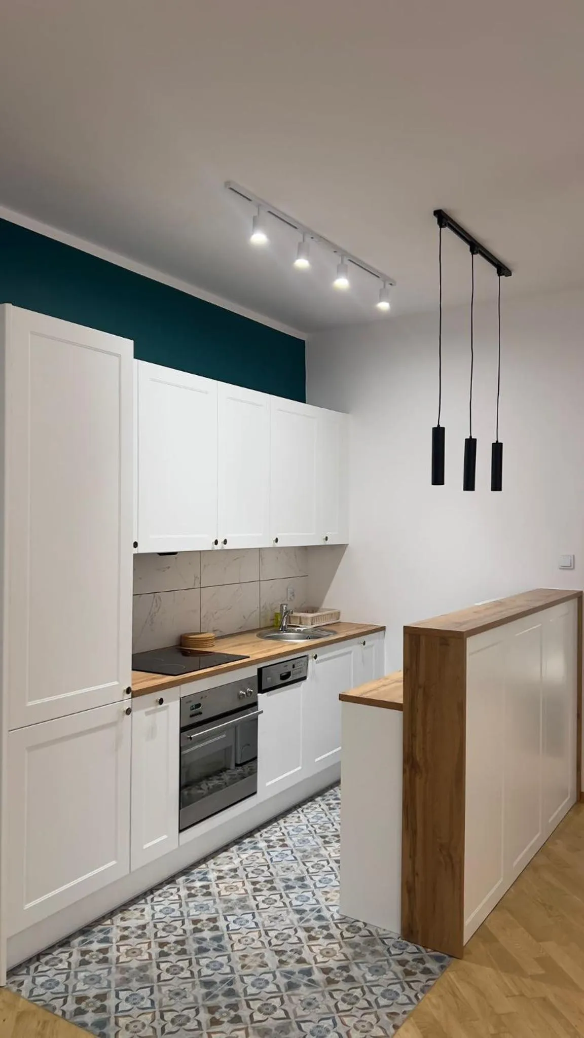 Kitchen or kitchenette in P&J Apartments Floriańska