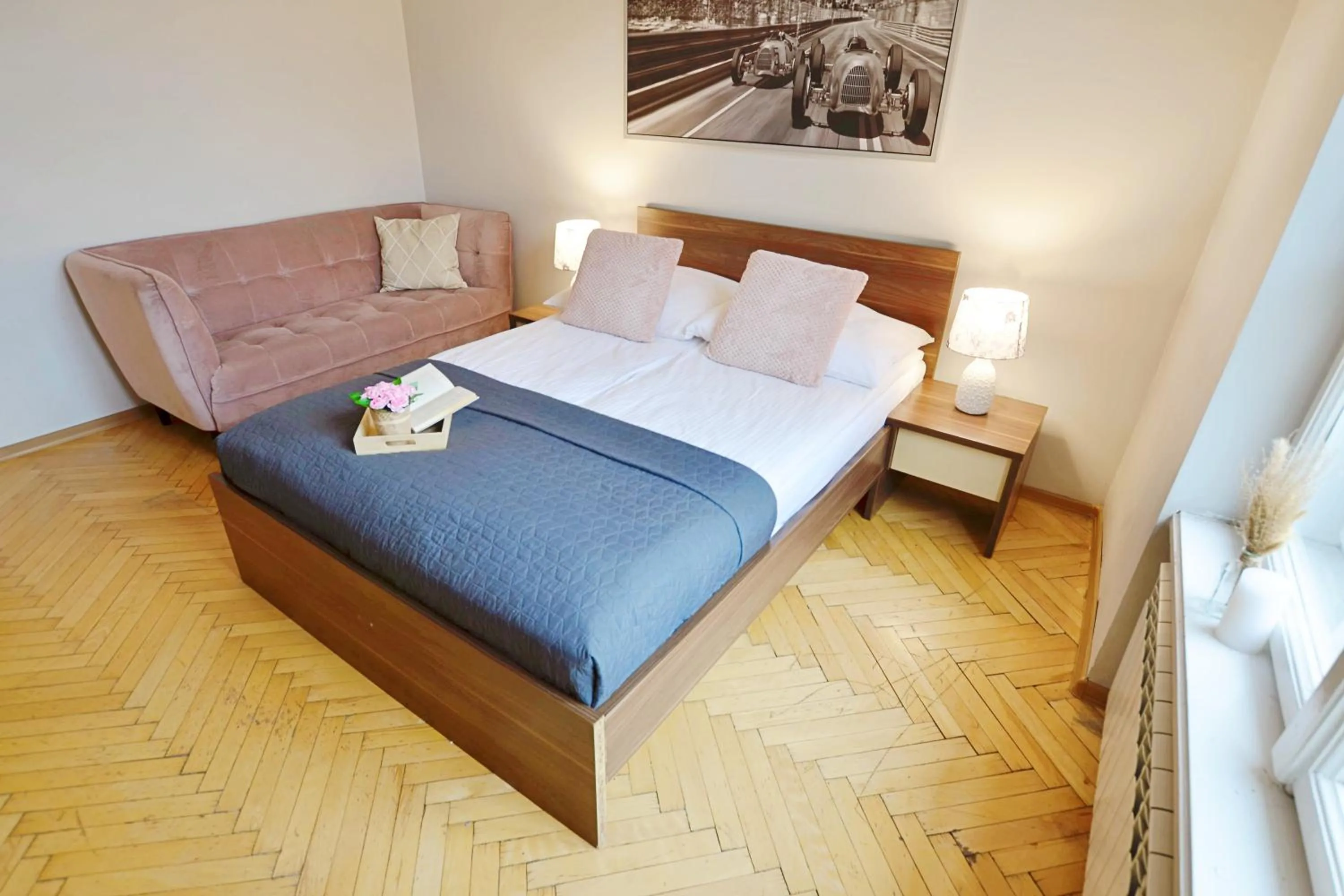 Bed in P&J Apartments Floriańska
