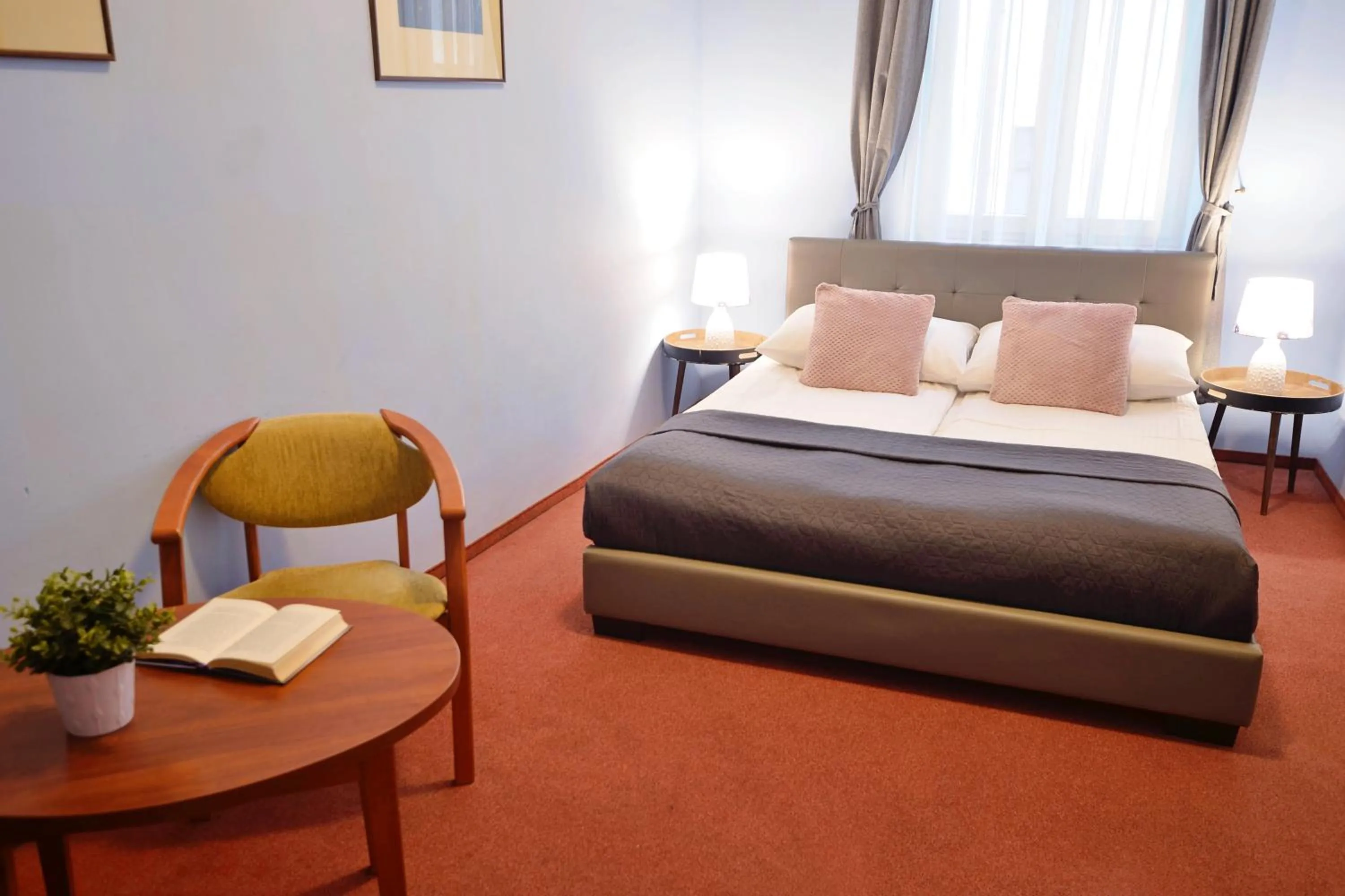 Bed in P&J Apartments Floriańska