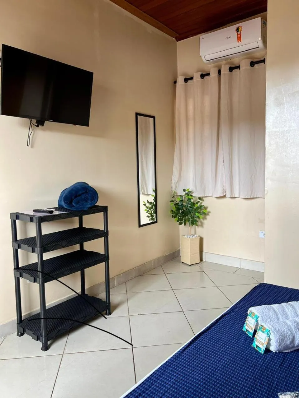 TV and multimedia, Bed in Pousada Casa Rosada Ilhabela