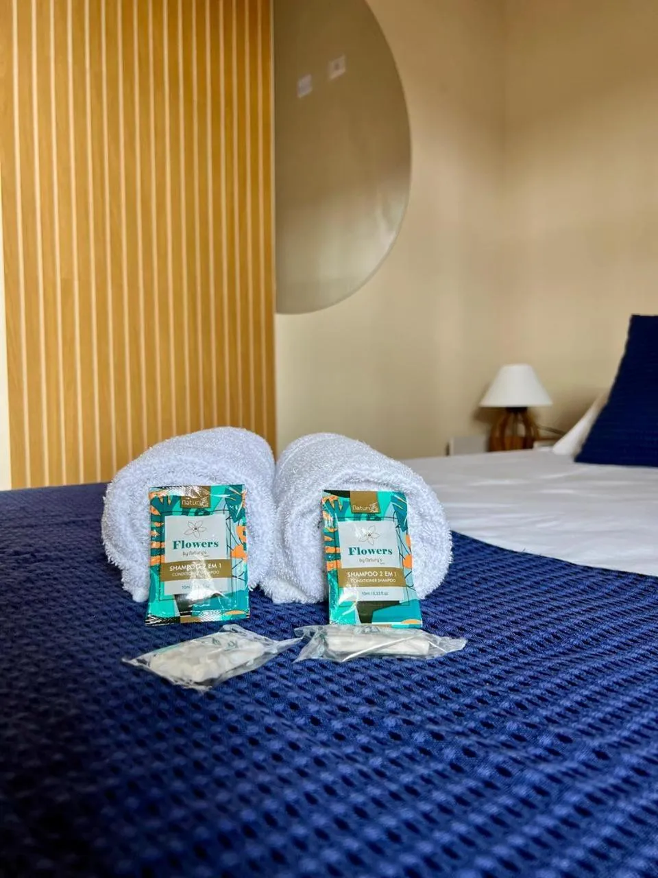 towels, Bed in Pousada Casa Rosada Ilhabela