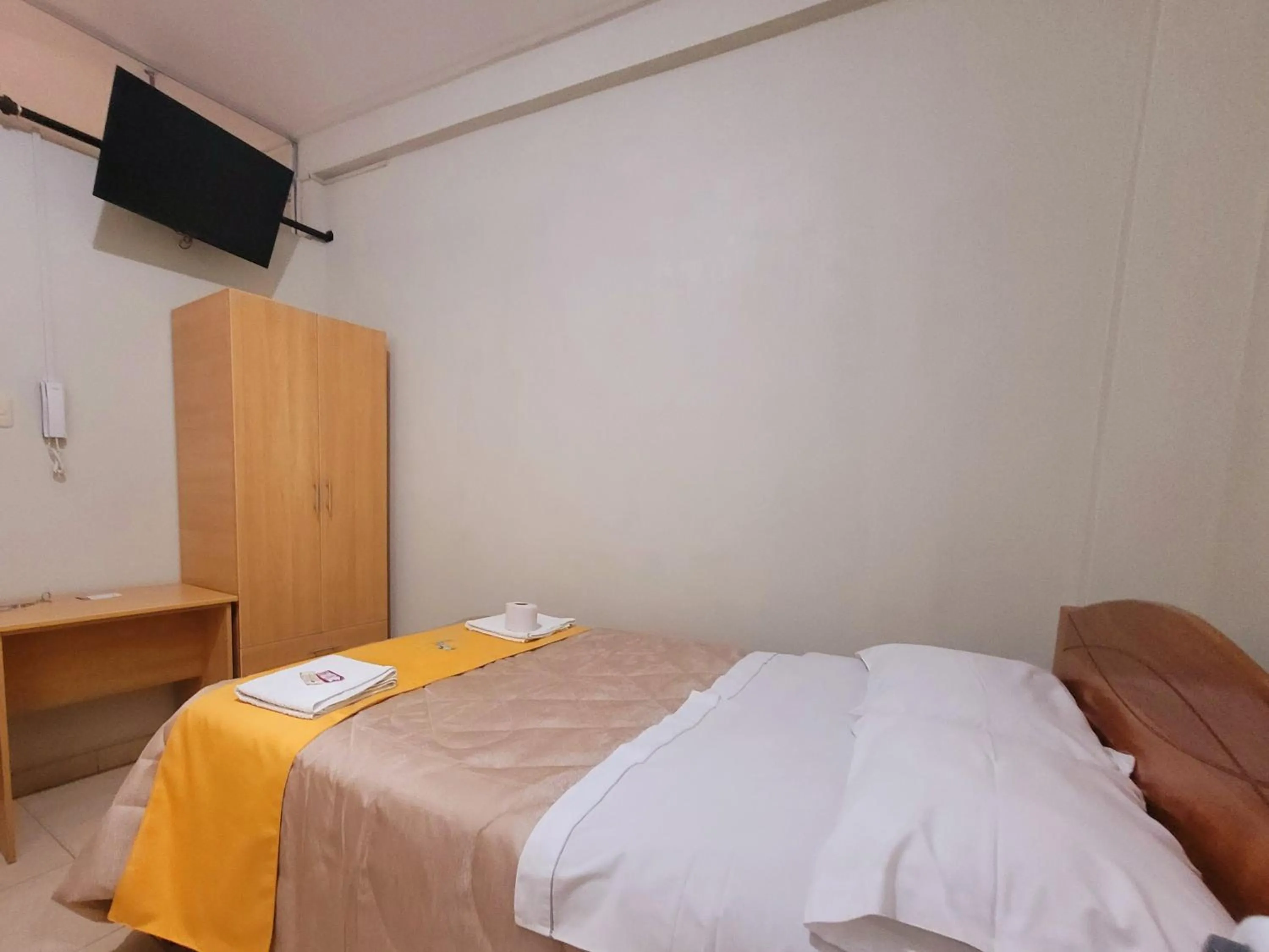 Bed in Illari Wari II-Hotel Sauna