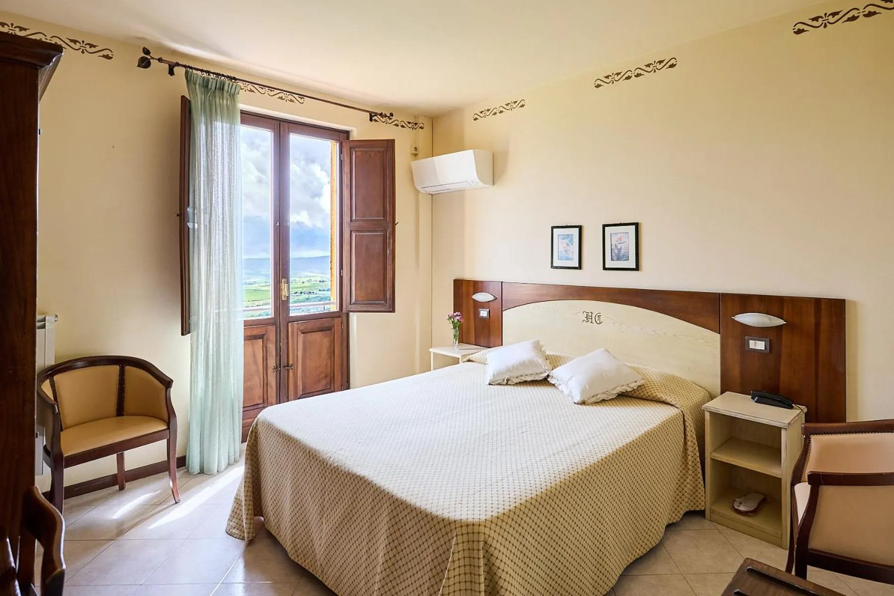 Bed in Hotel Dei Capitani