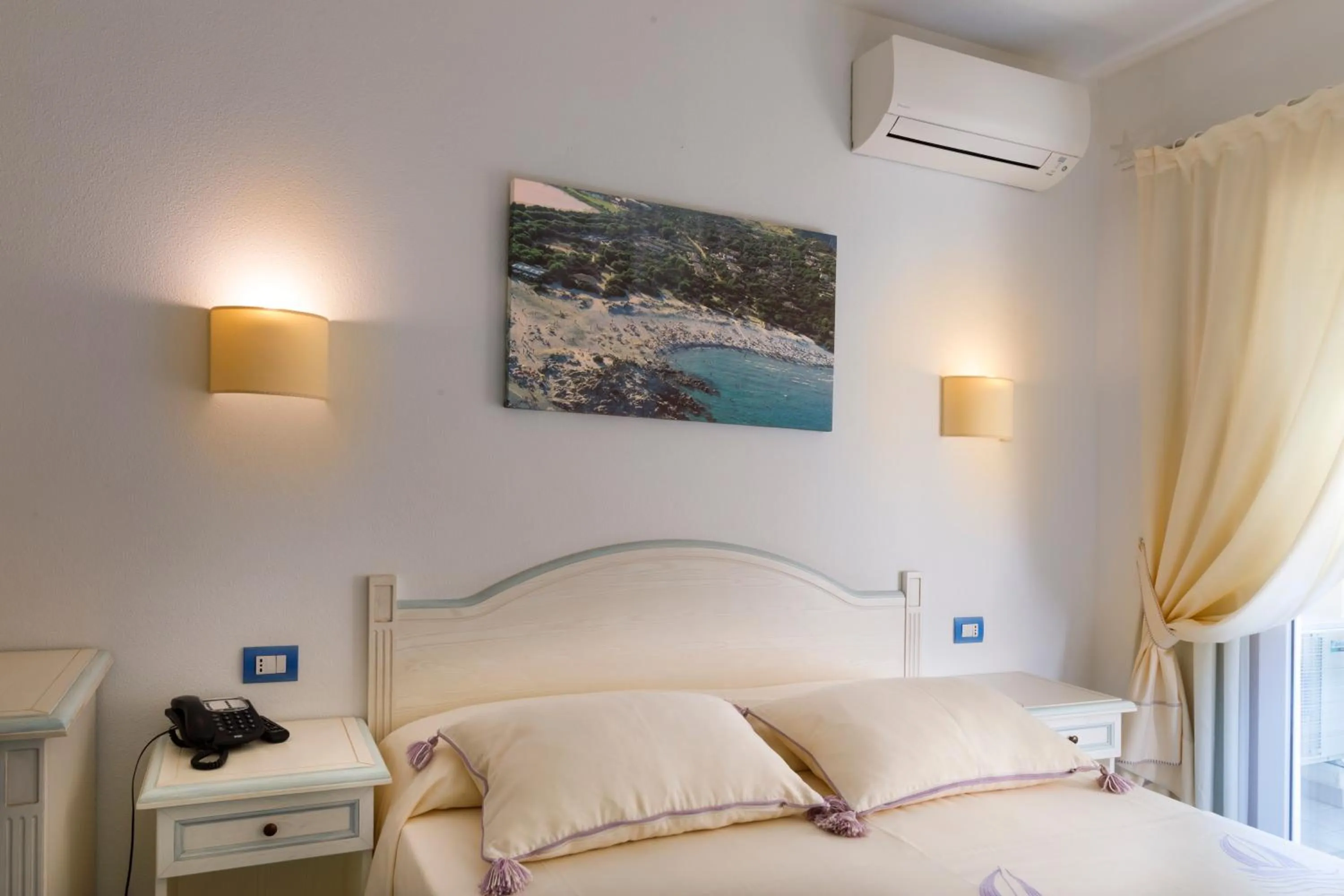 Bedroom, Bed in Janas Hotel