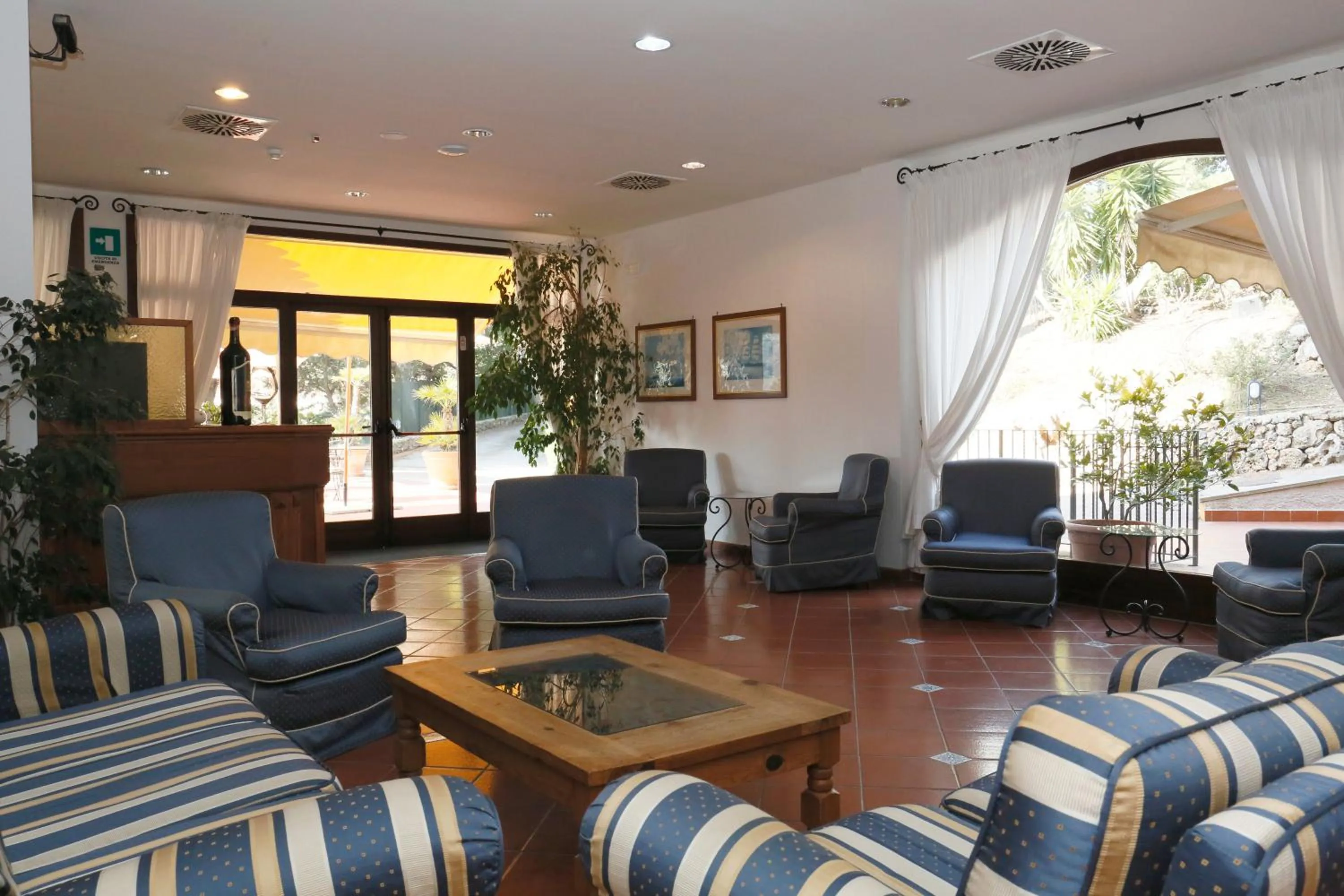 Lobby or reception in Albergo Filippo II