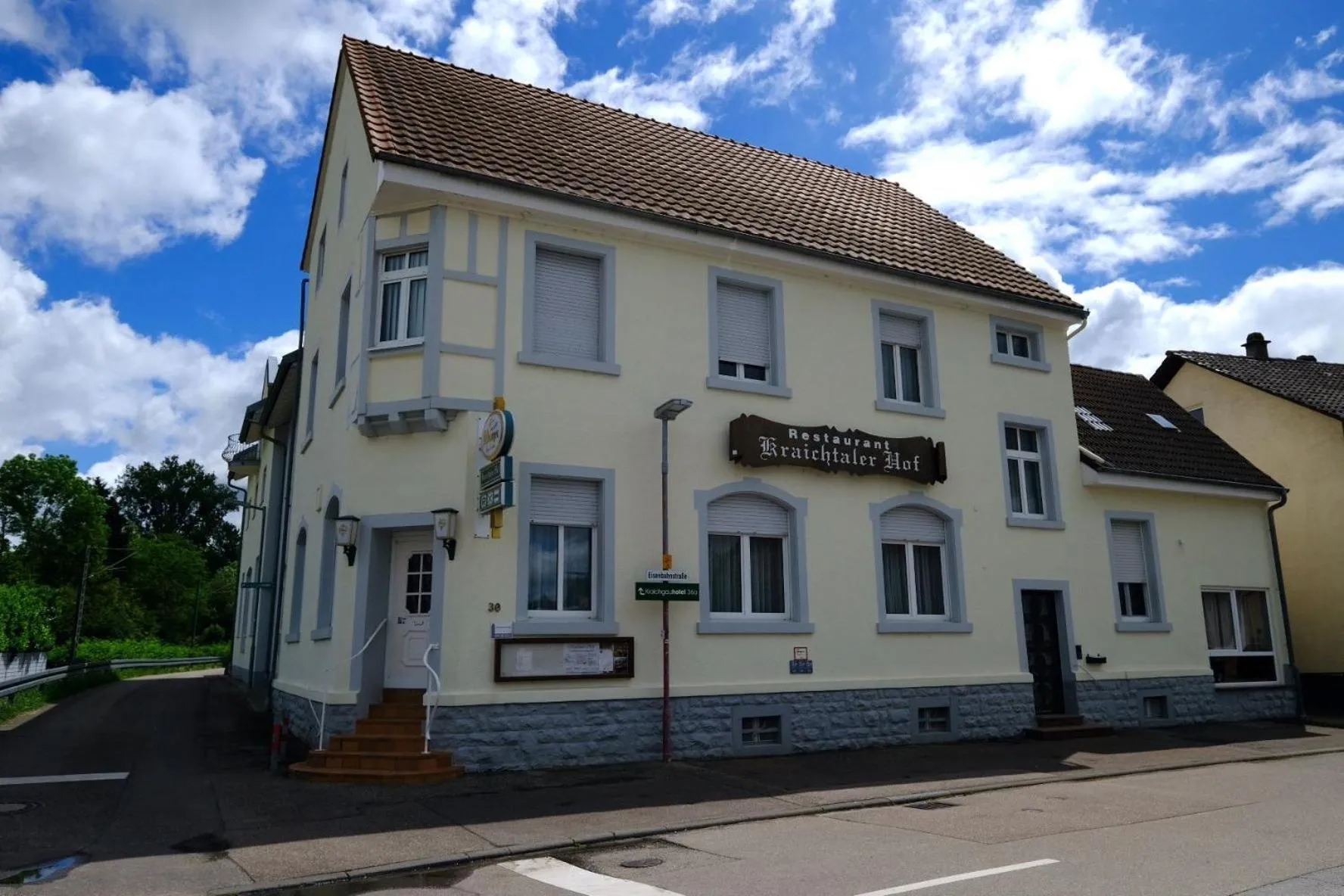 Property building in Kraichtaler Hof