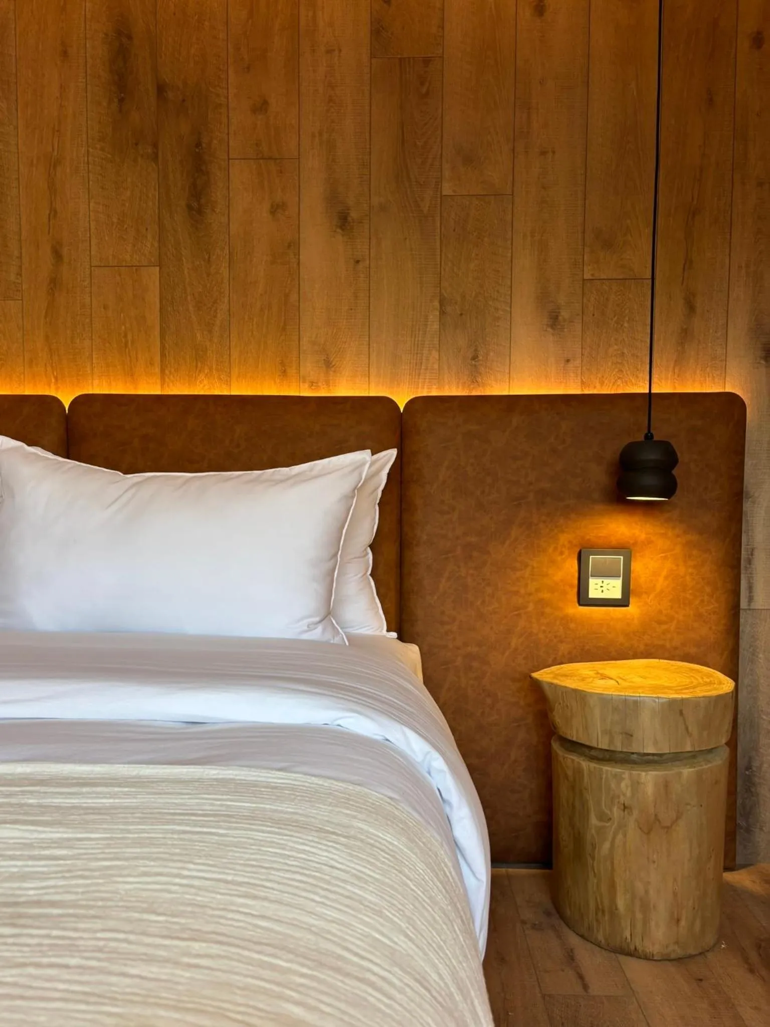 Bed in Montano Boutique Suites