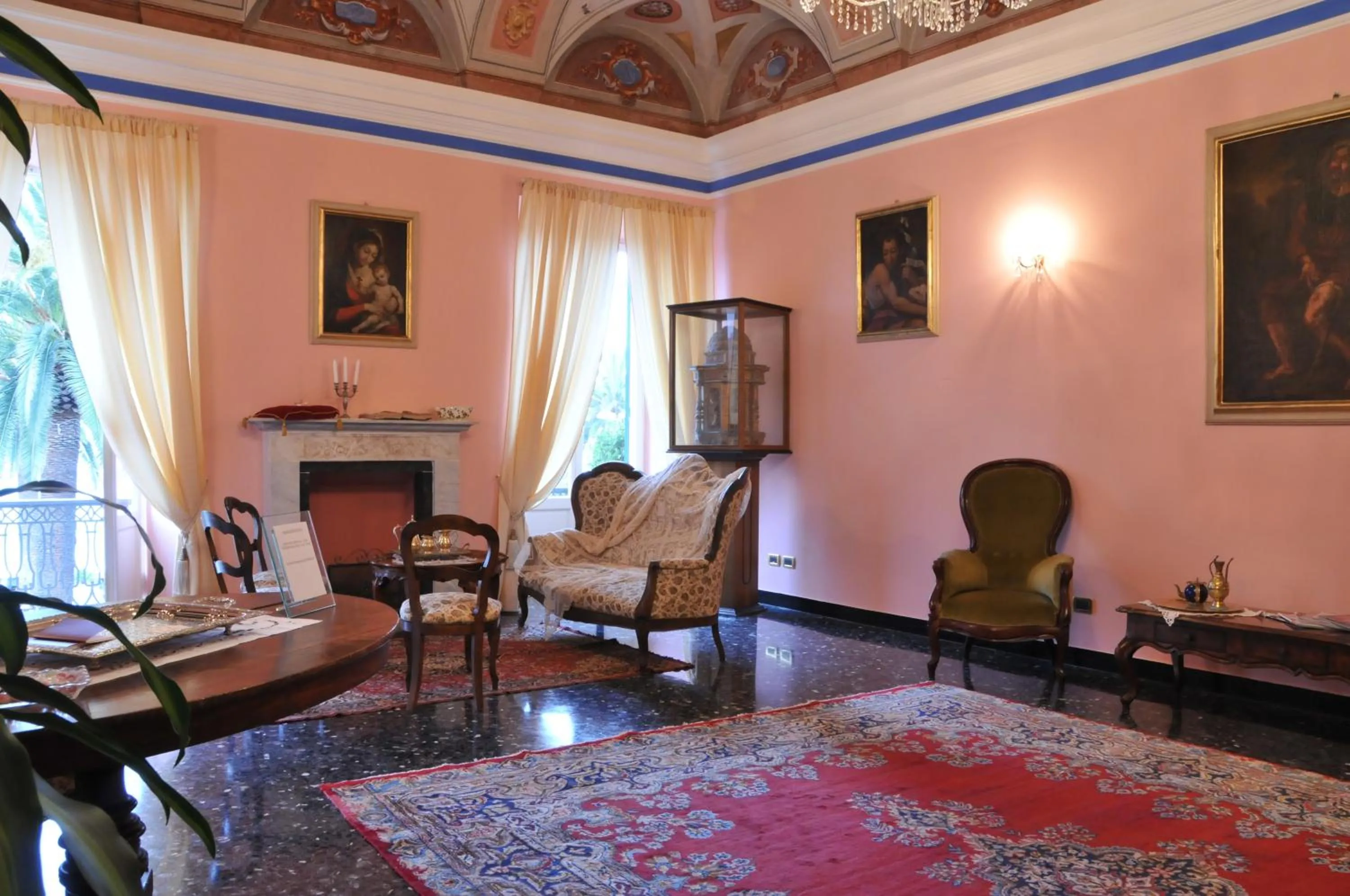 Decorative detail in Casa Pagliano