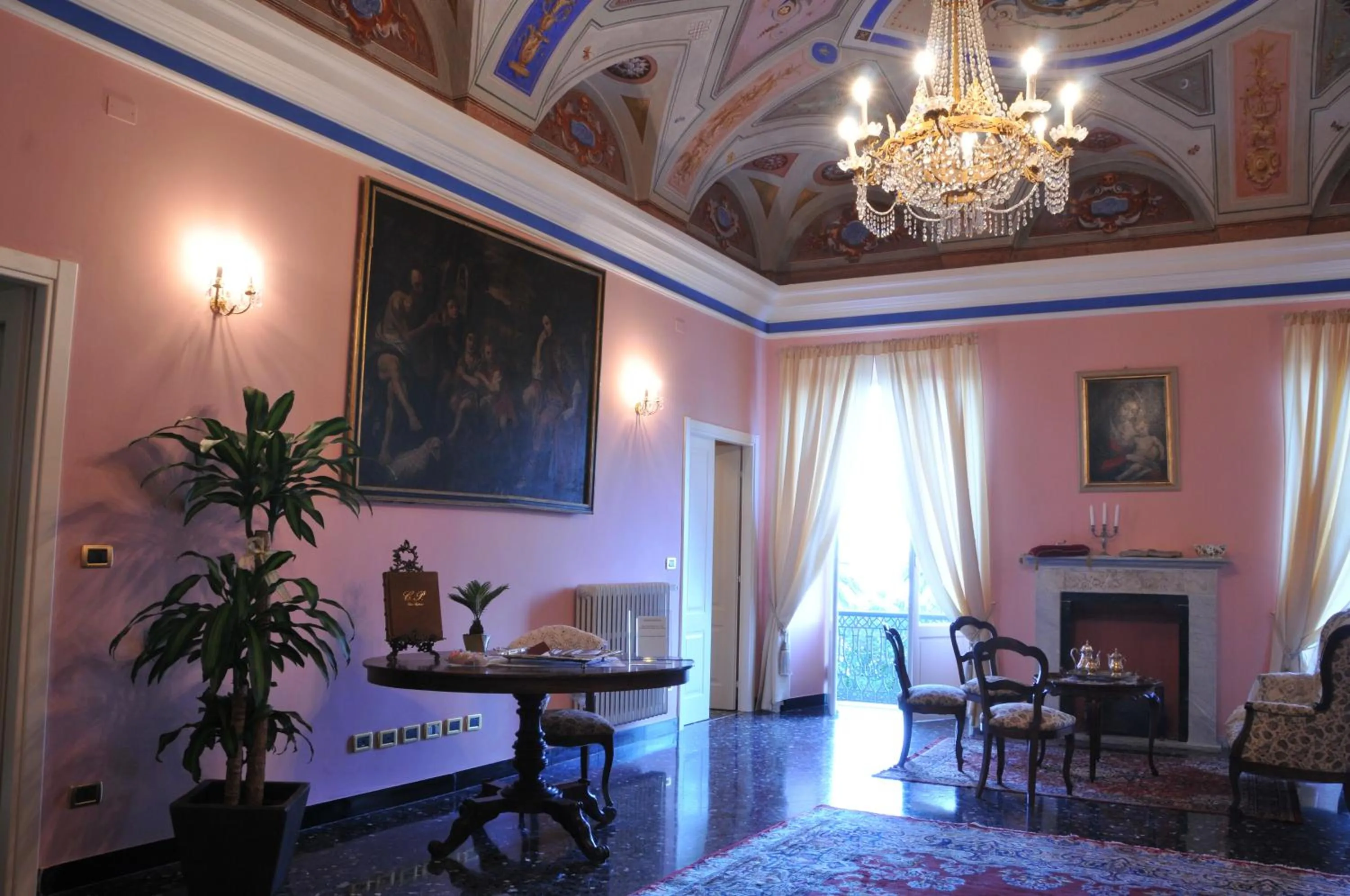 Decorative detail in Casa Pagliano