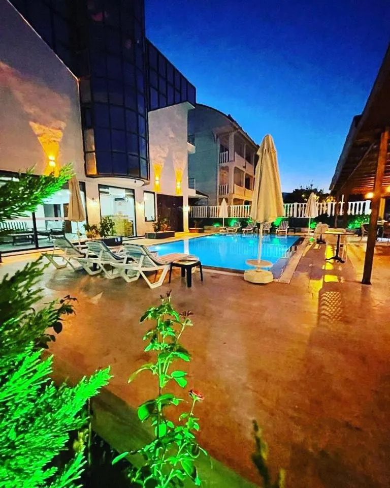 Swimming pool in Best Hotel