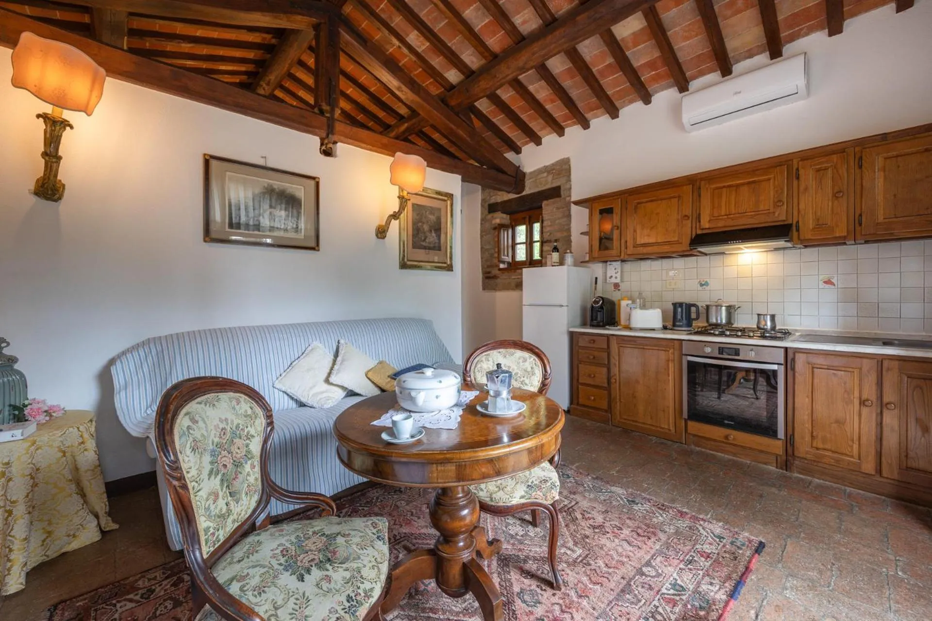 Kitchen or kitchenette in Residence Il Casale