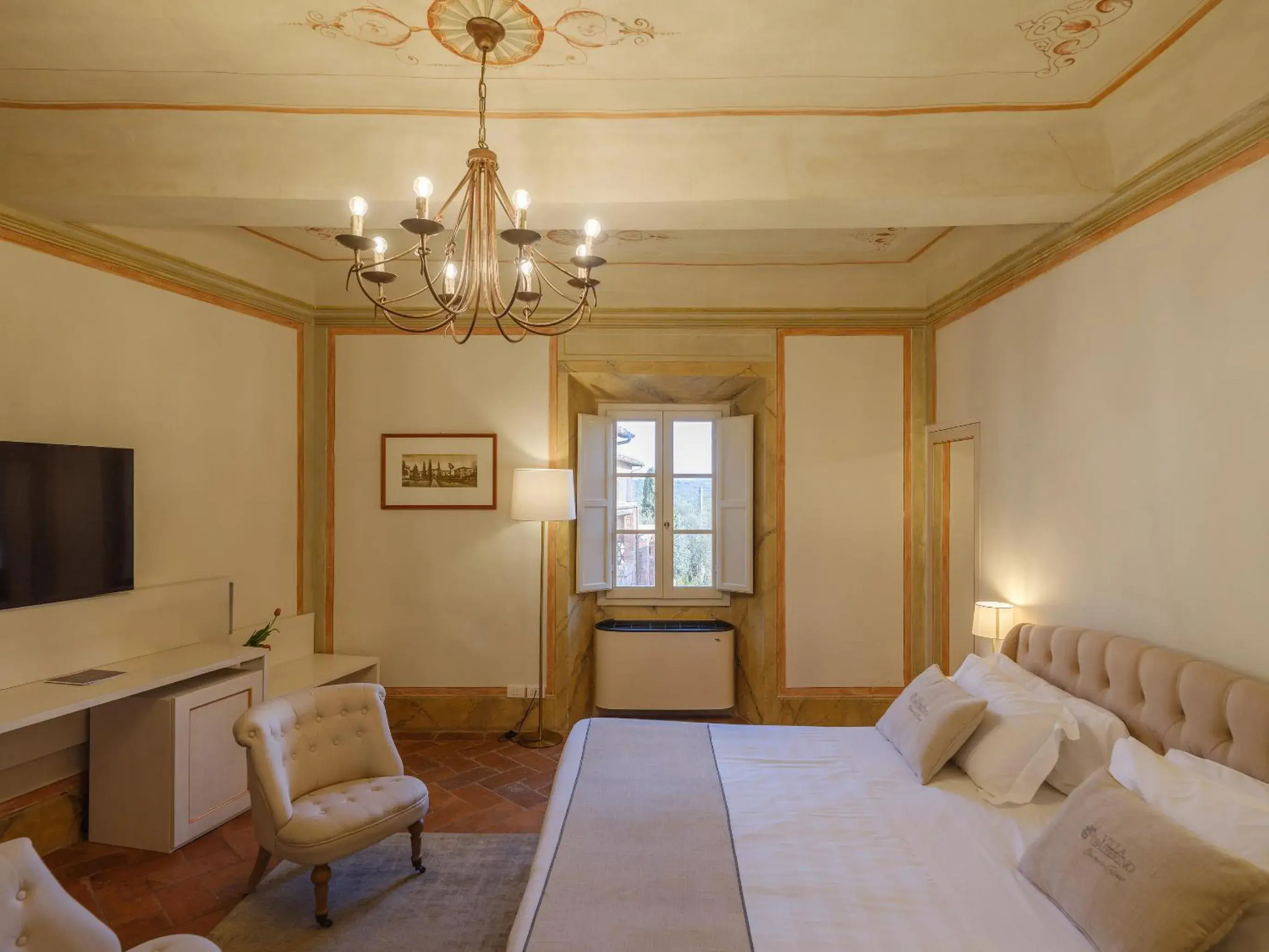 Superior Double Room in Villa Barberino Superior Double Room in Villa Barberino