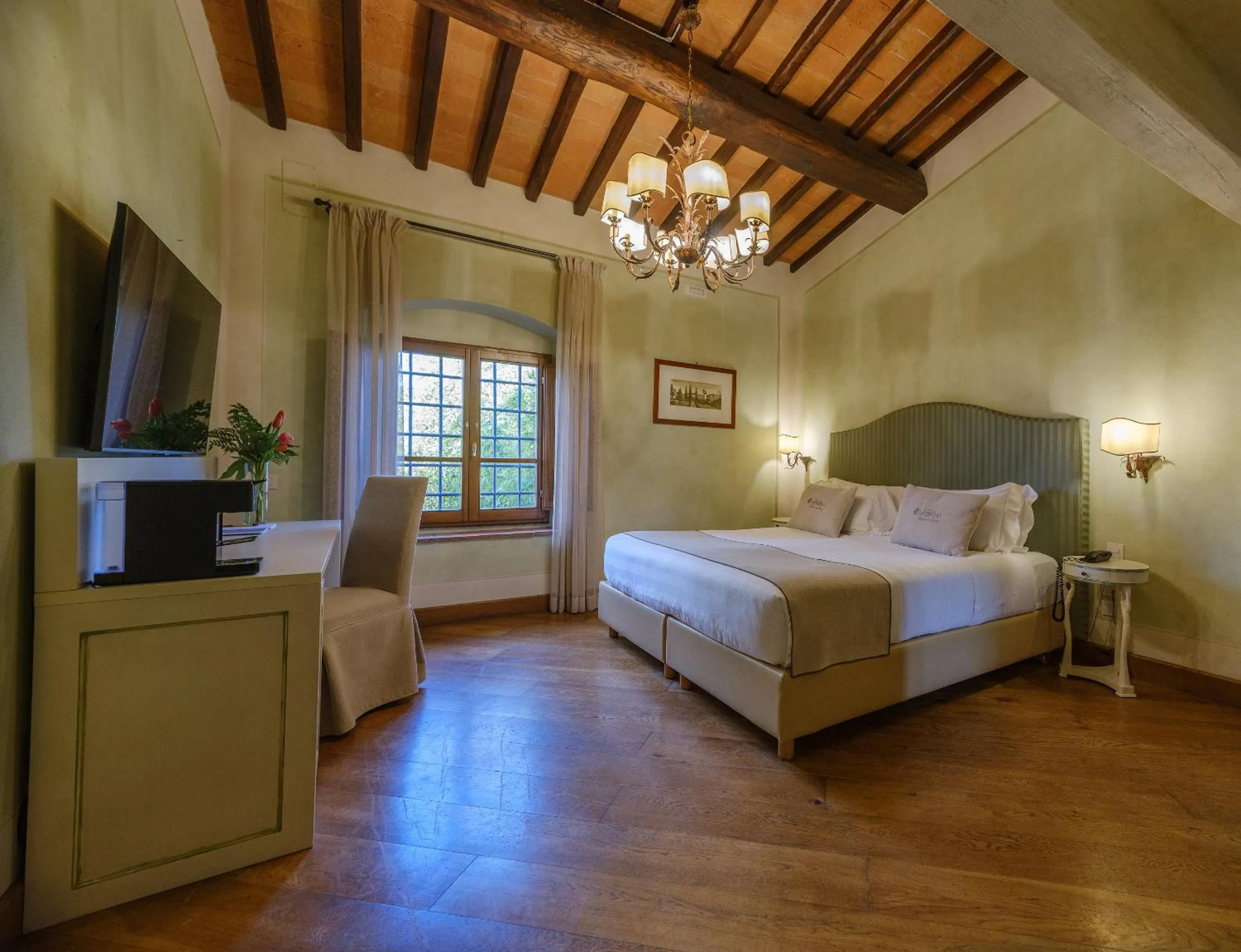 Photo of the whole room, Bed in Villa Barberino