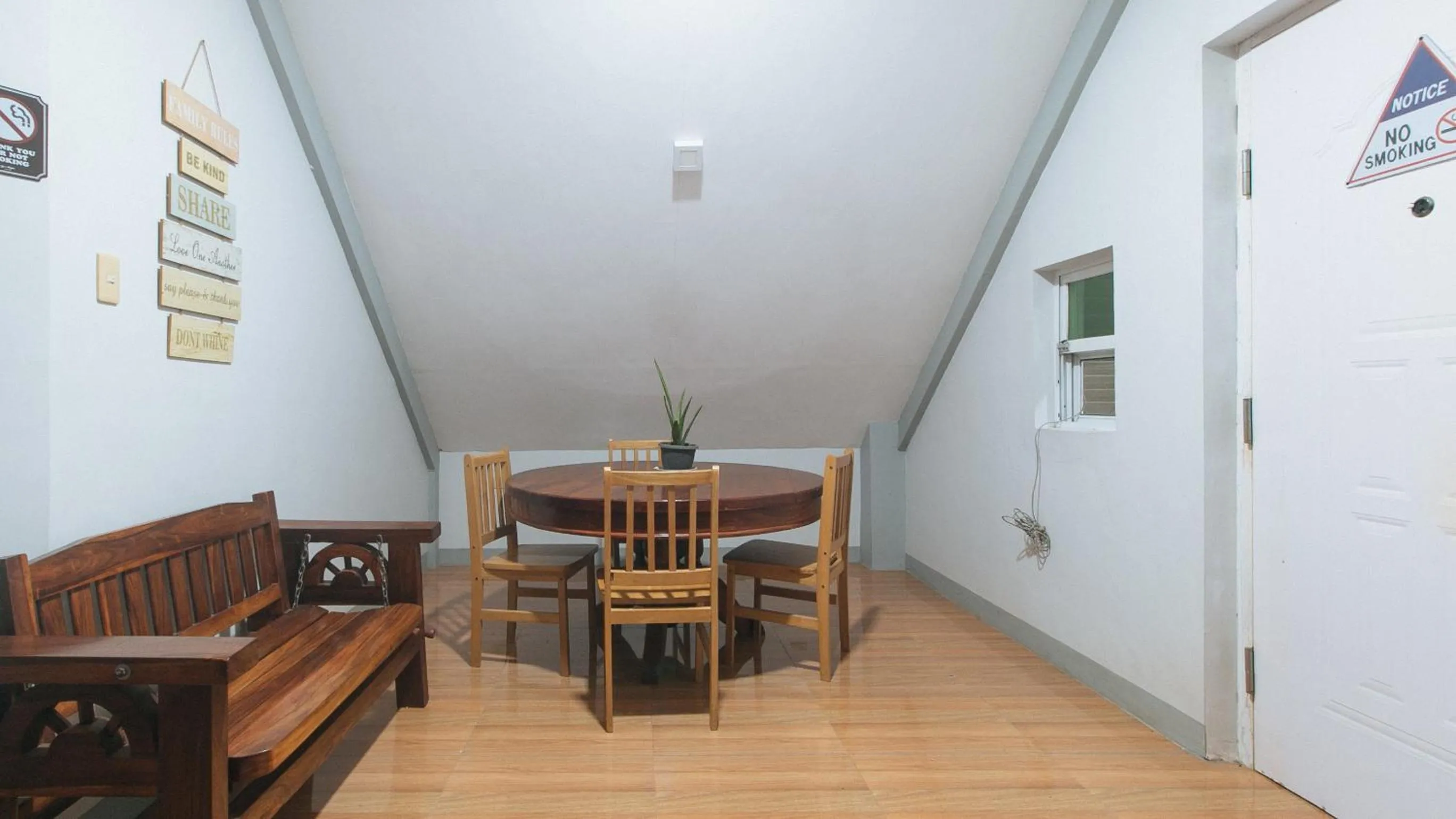 Lobby or reception in RedDoorz at Guimod Transient House Ilocos Sur