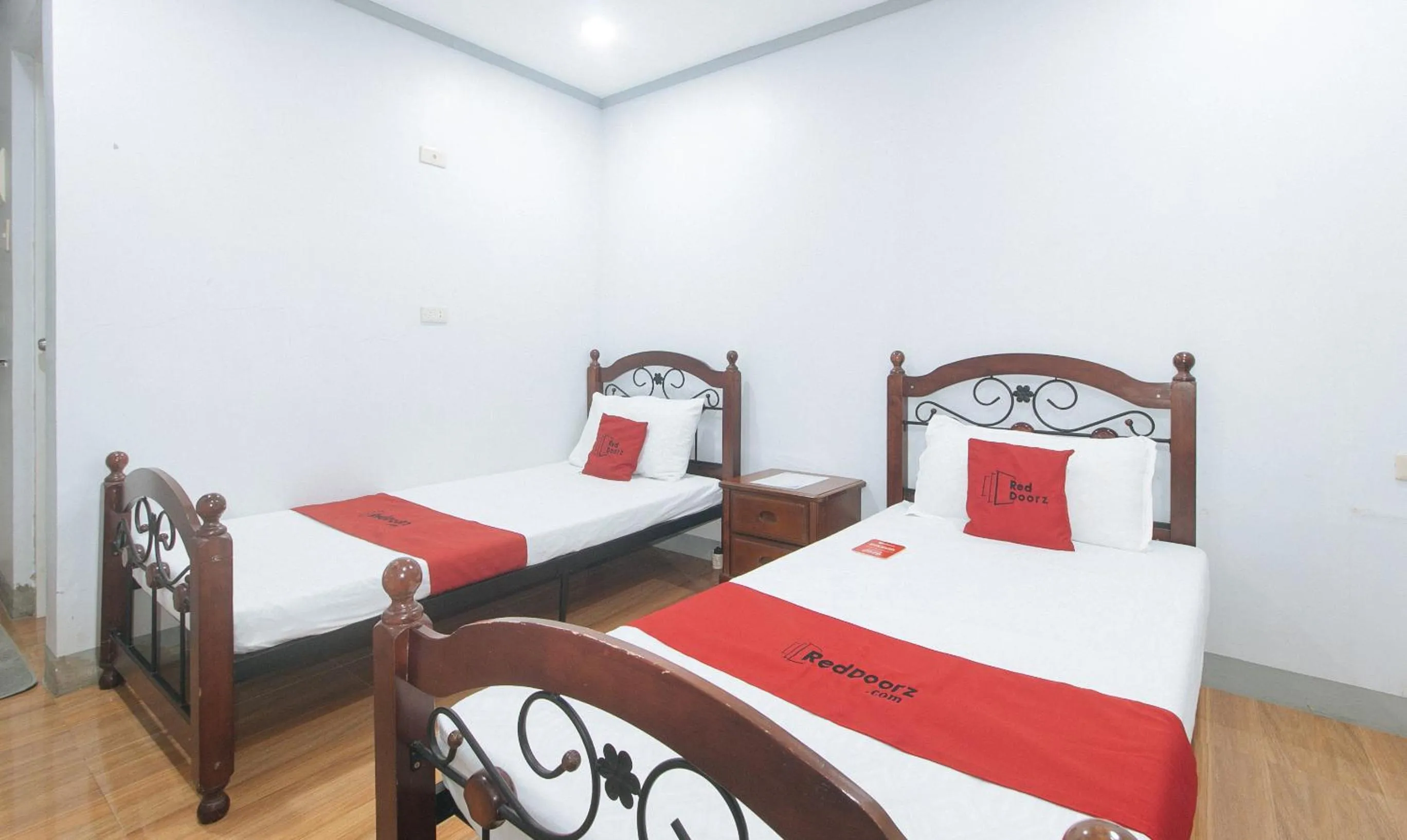 Bed in RedDoorz at Guimod Transient House Ilocos Sur