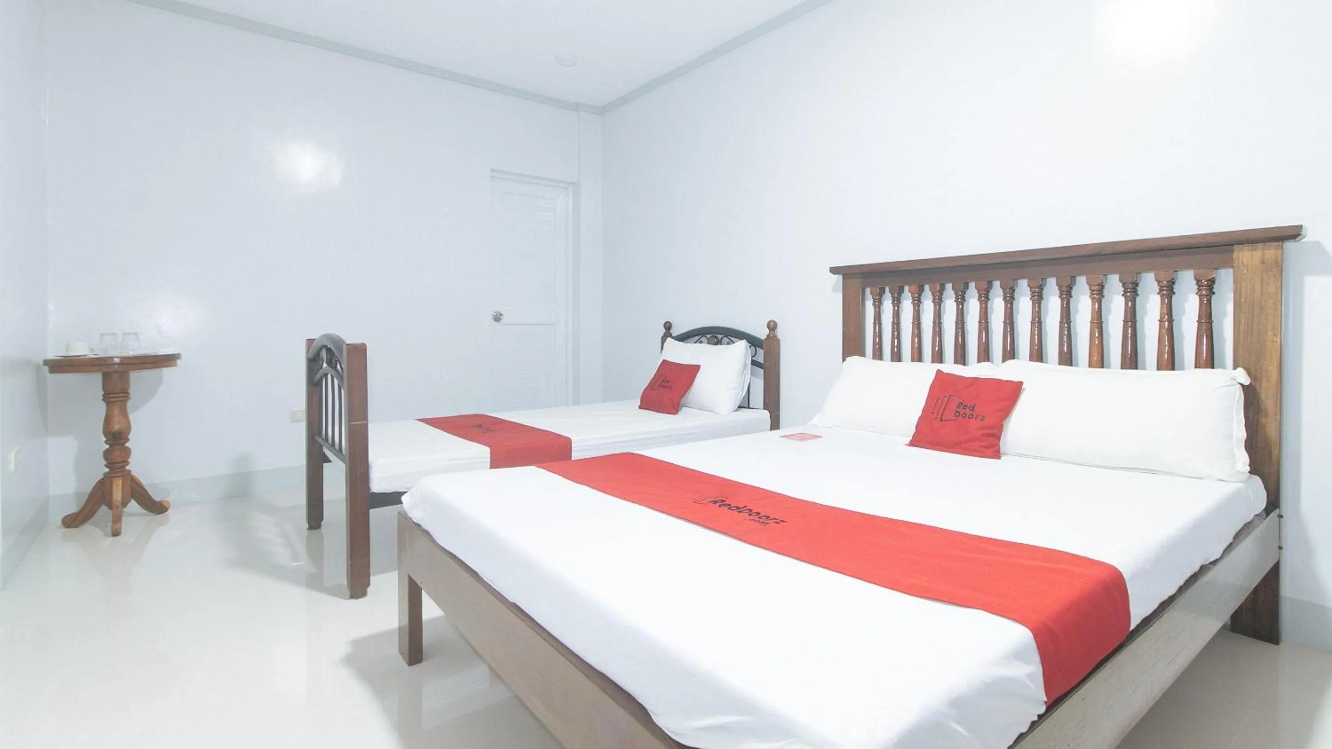 Bed in RedDoorz at Guimod Transient House Ilocos Sur