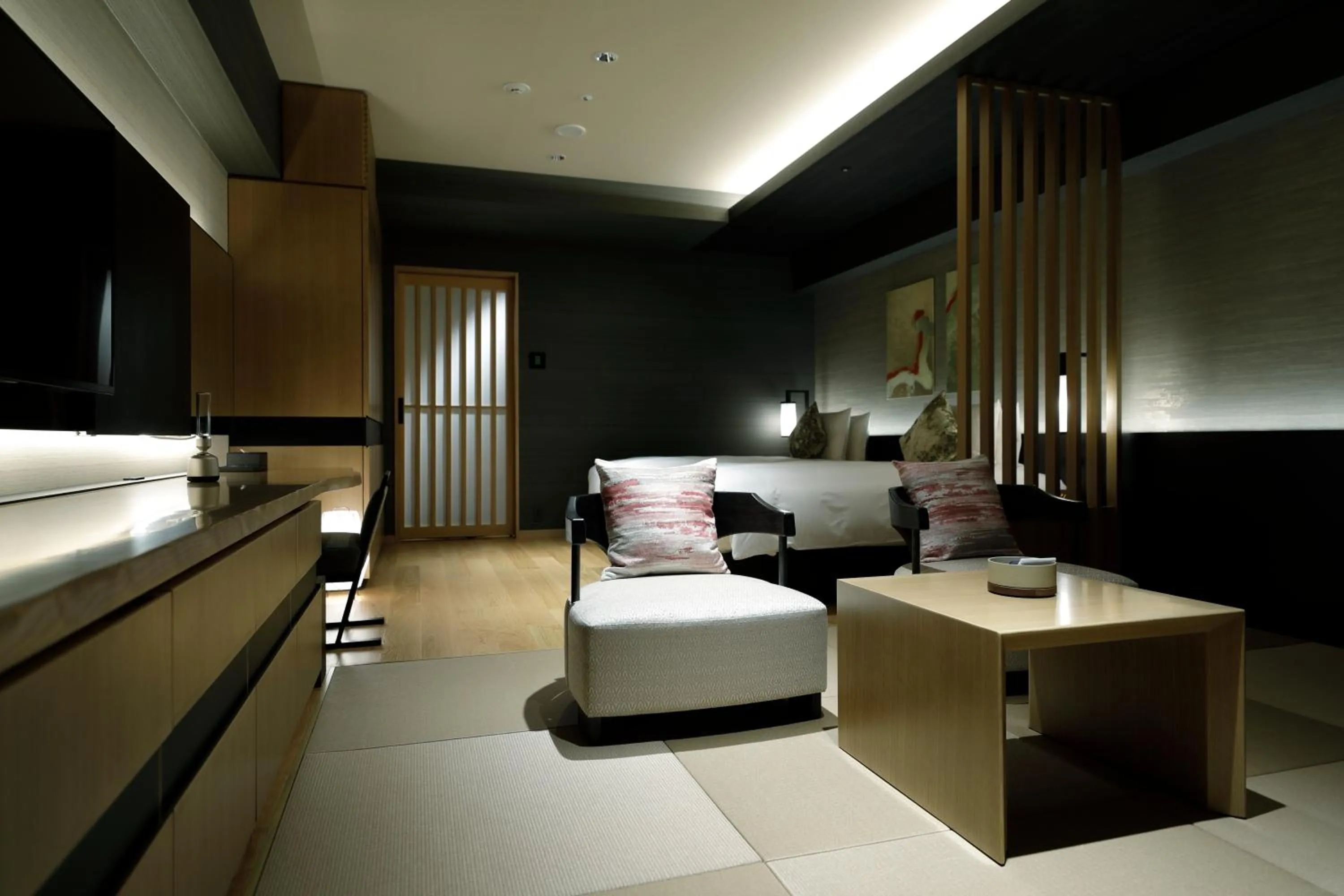 Photo of the whole room, Bed in Hakone Gora KARAKU