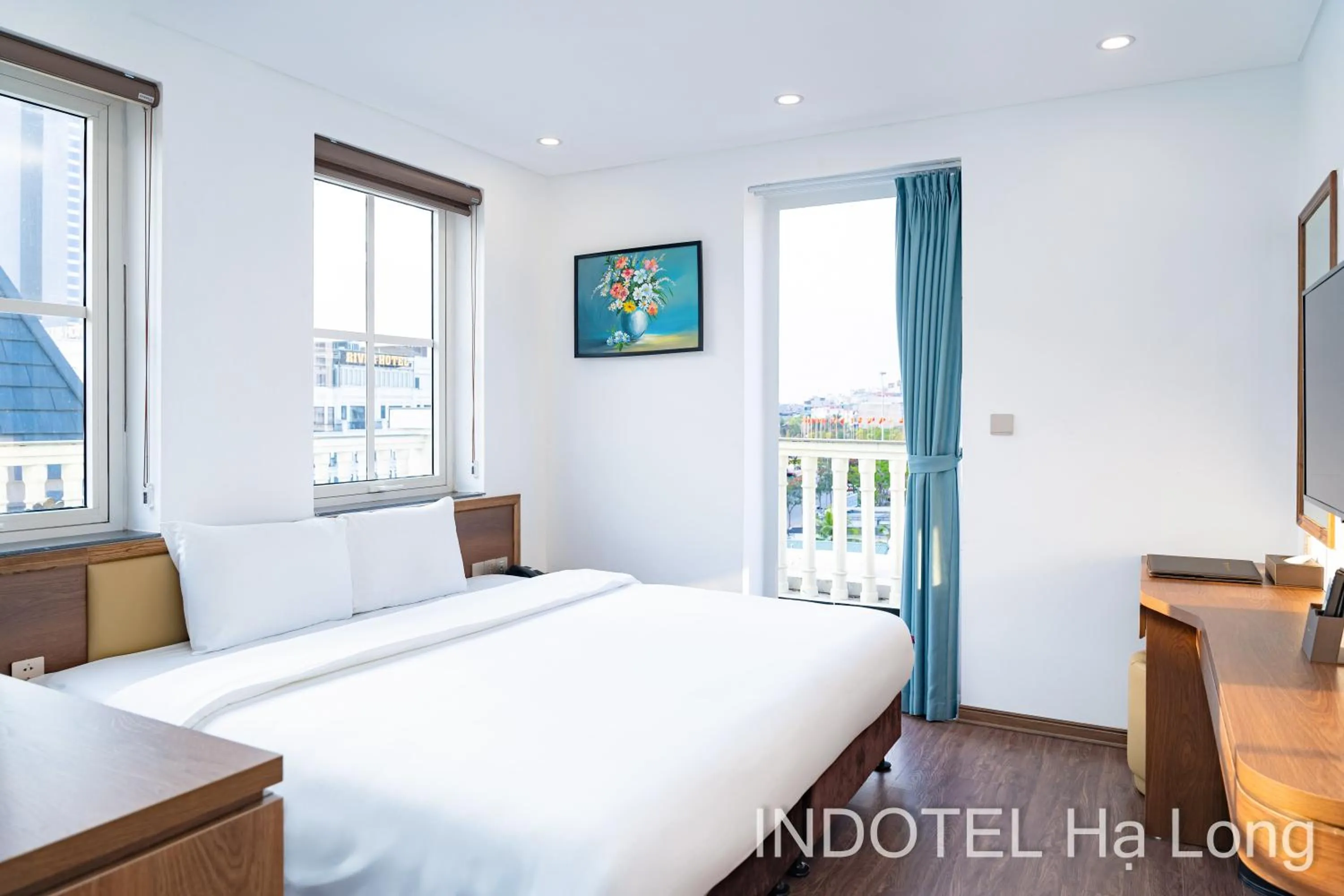 Bed in INDOTEL HALONG HOTEL