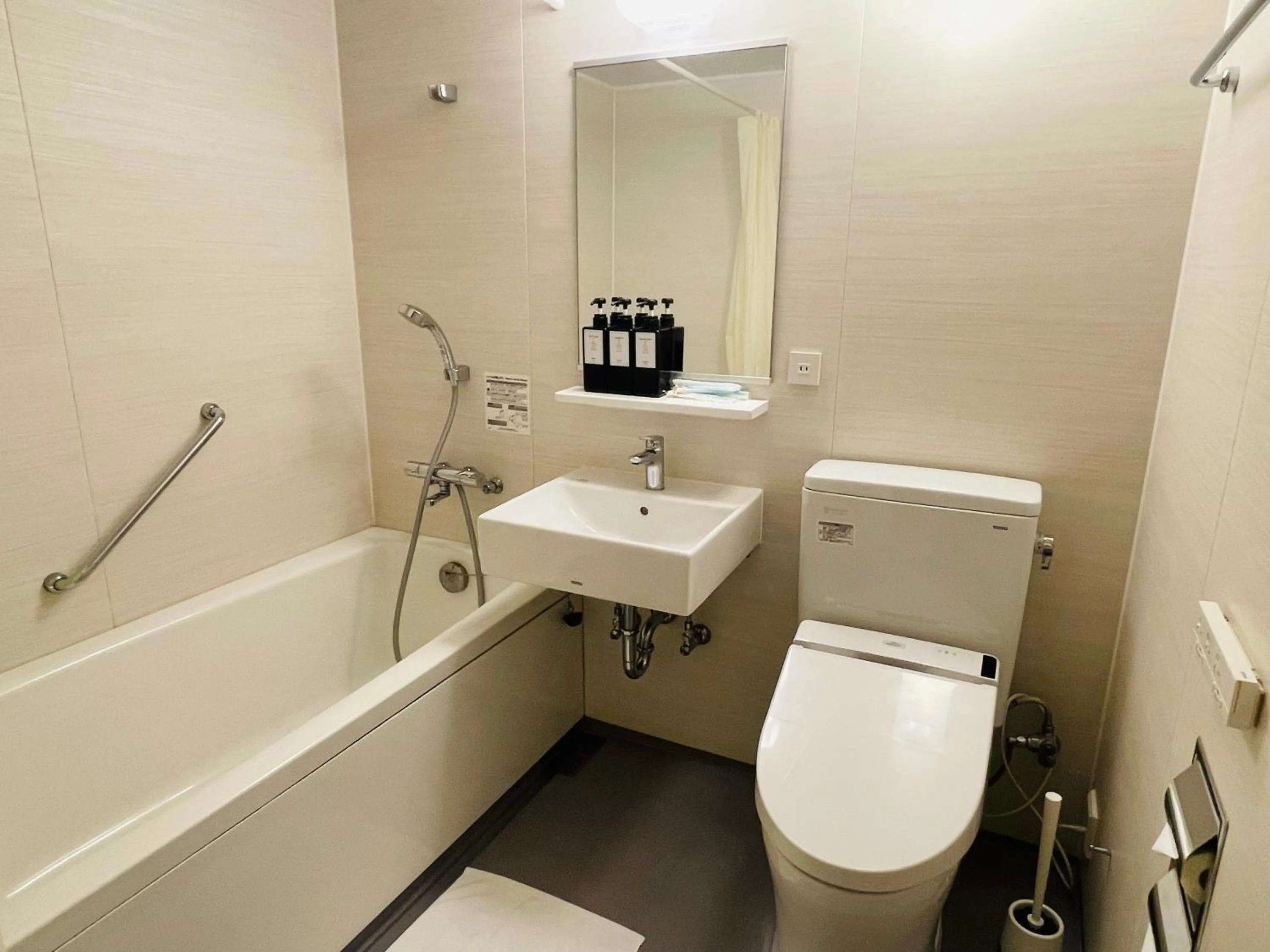 Toilet in Nplus Tokyo Akihabara Premium