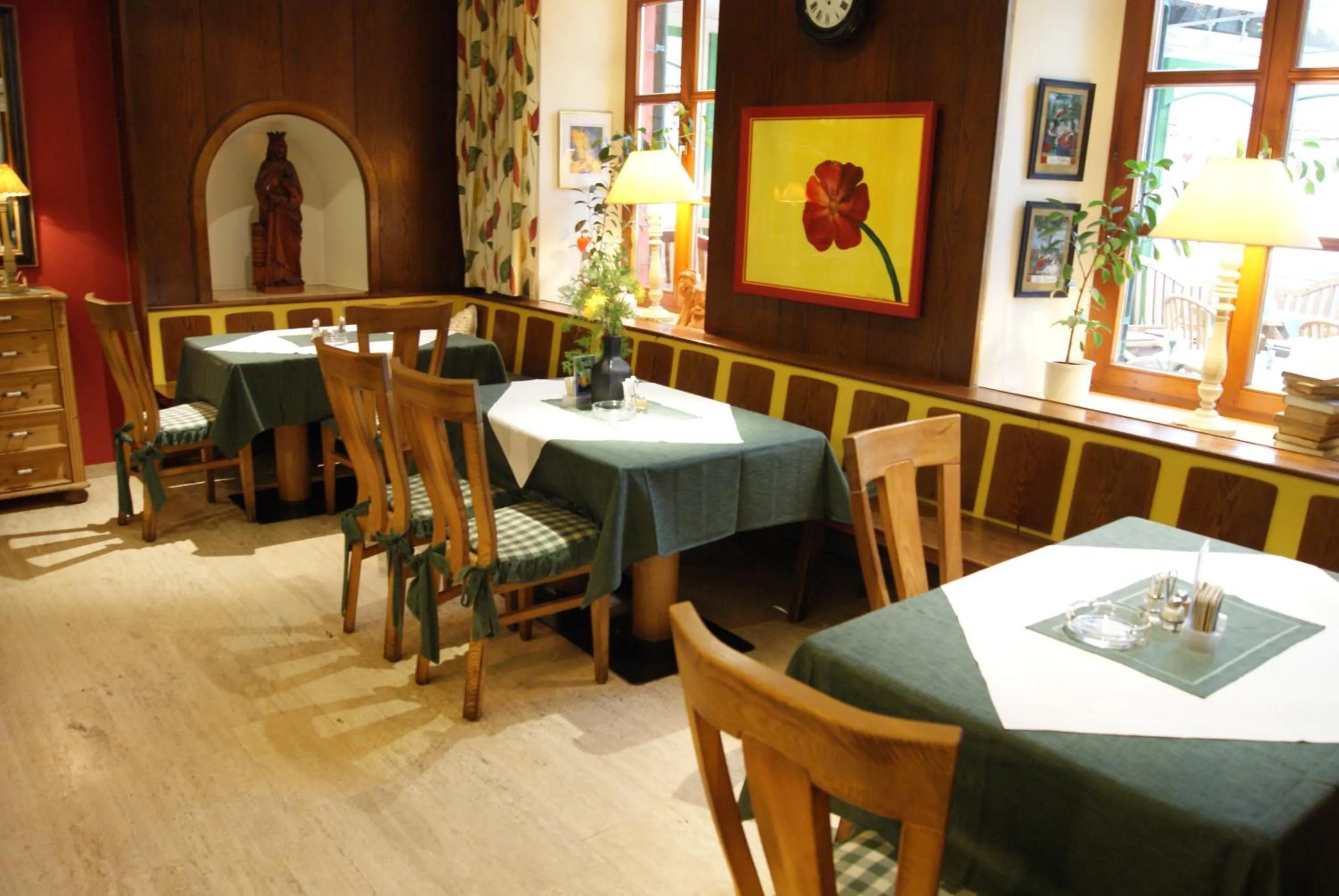 Restaurant/places to eat in Hotel-Restaurant Fischer