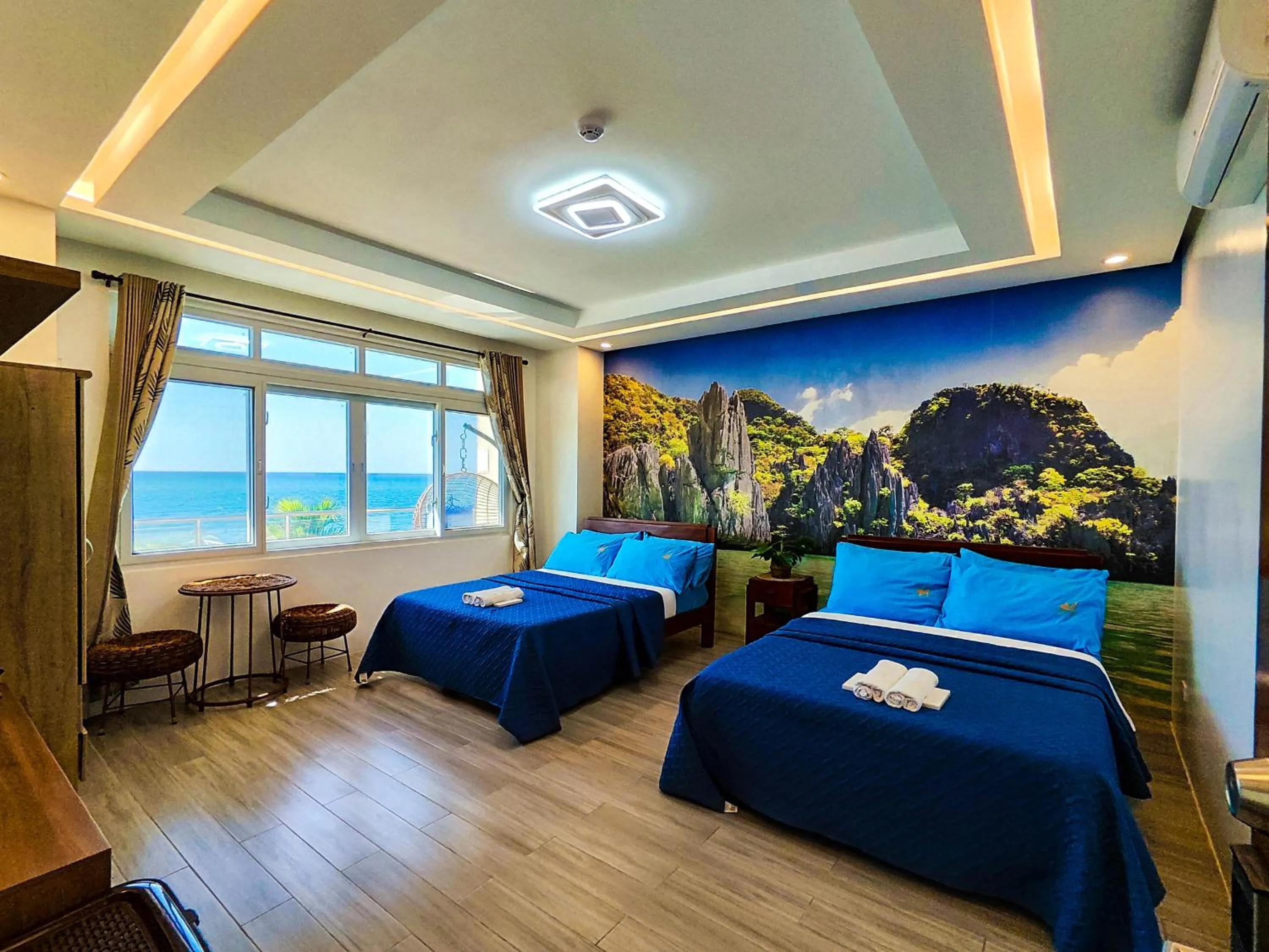 Photo of the whole room, Bed in A&A of the North