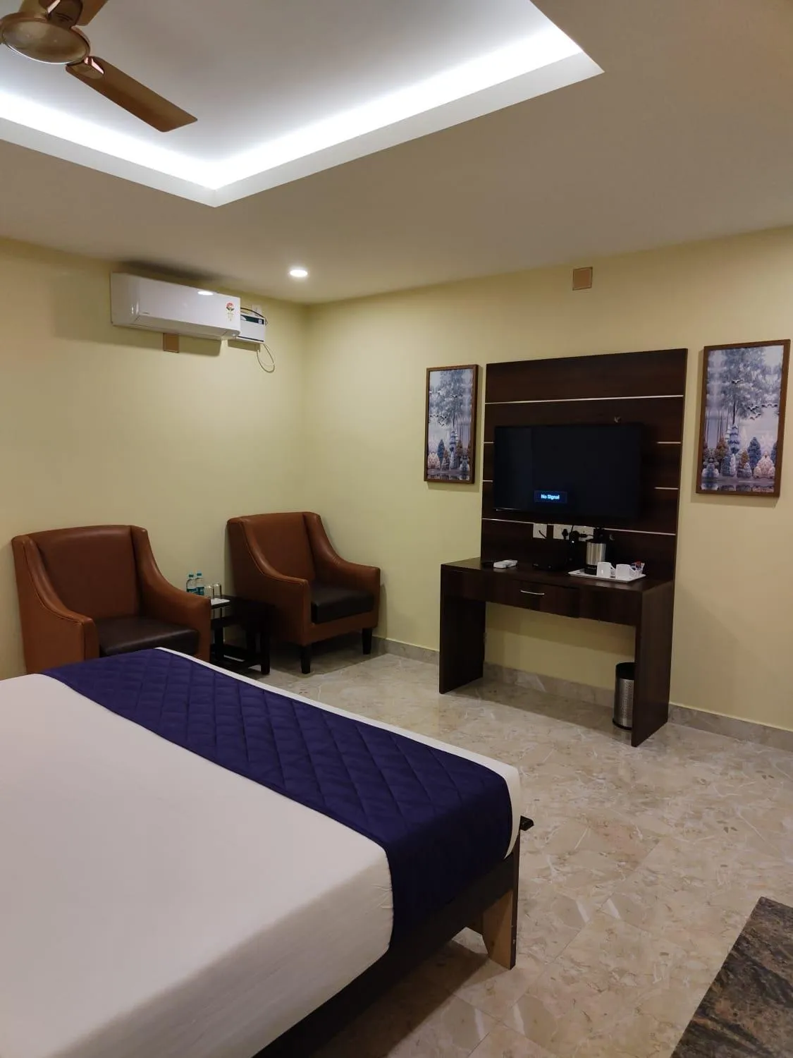 Bed in Eshanya Comforts