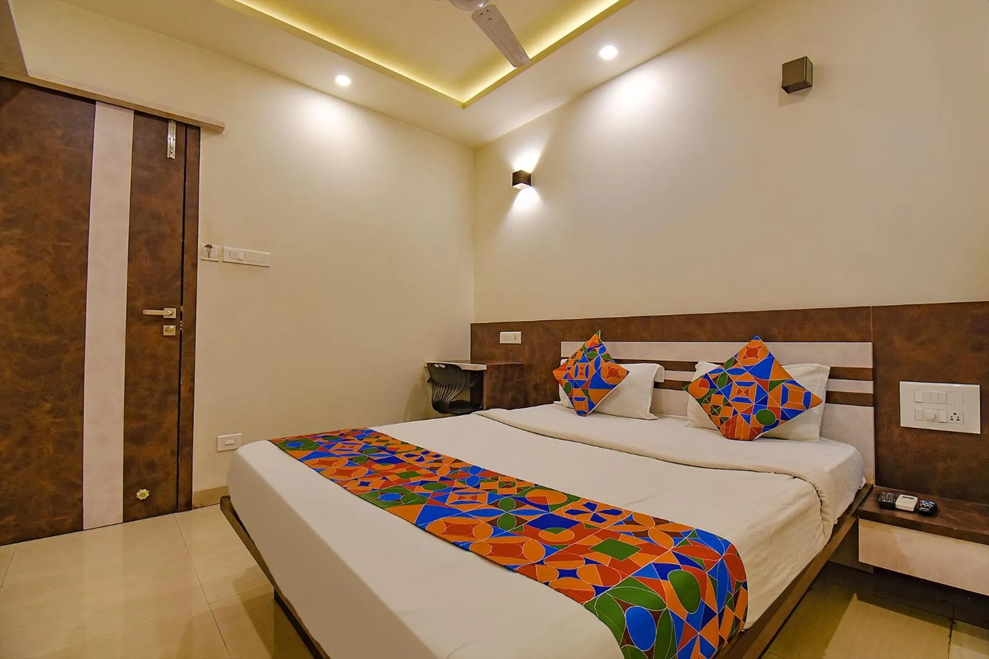 Photo of the whole room, Bed in FabHotel Royce Studio Apartments - Nr Pune International Airport