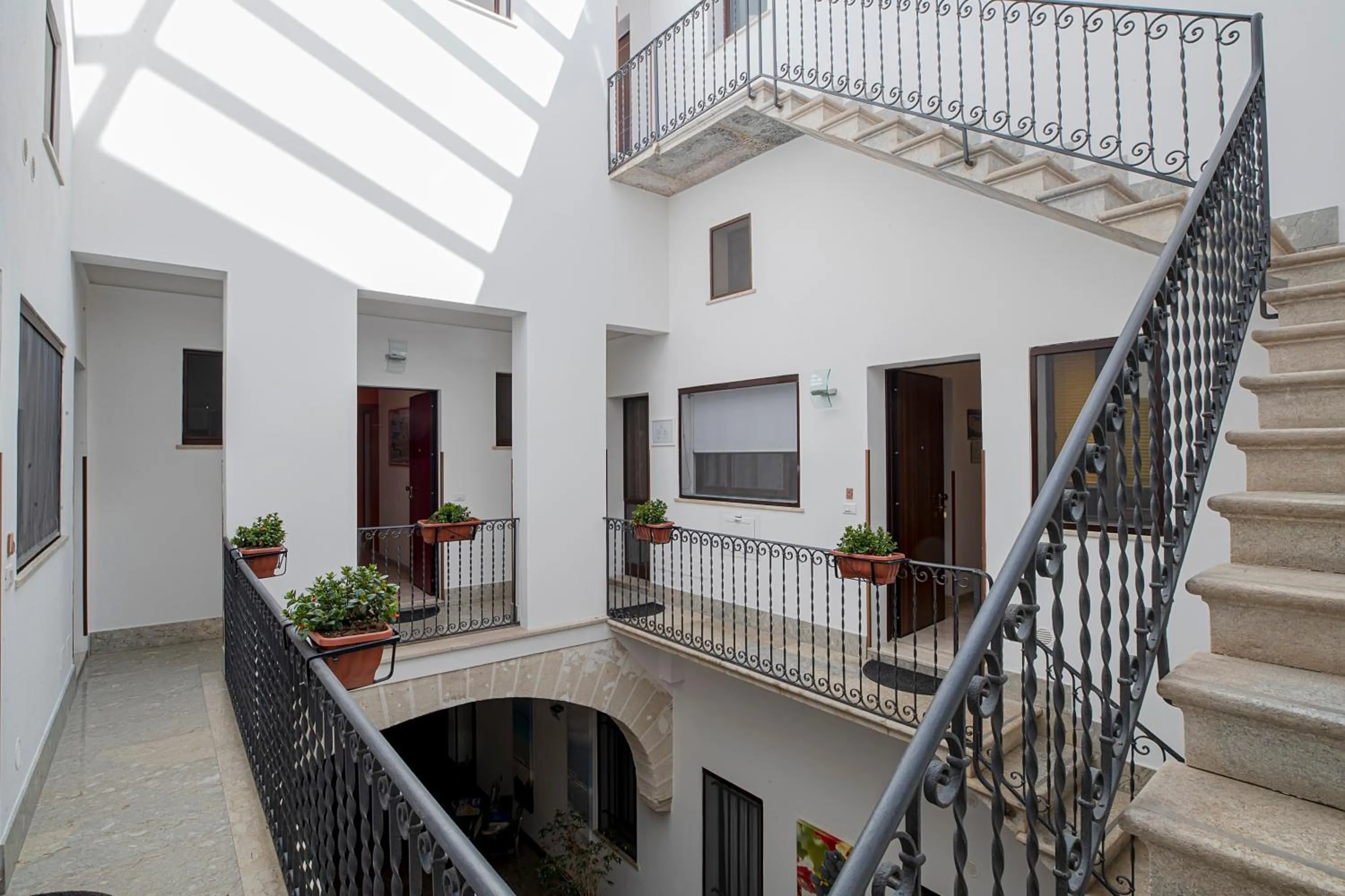 Inner courtyard view in CasaTrapani