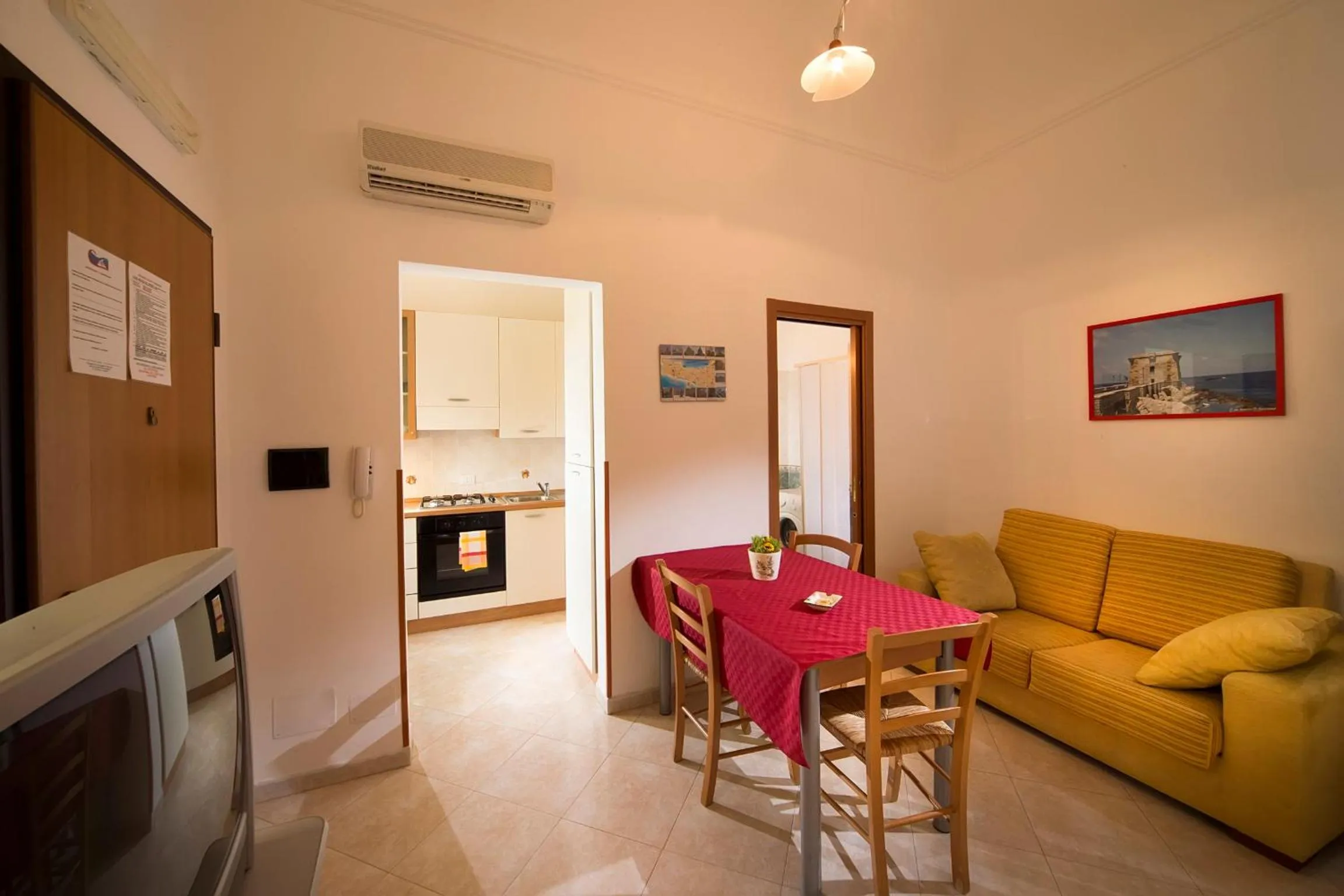 Dining area in CasaTrapani