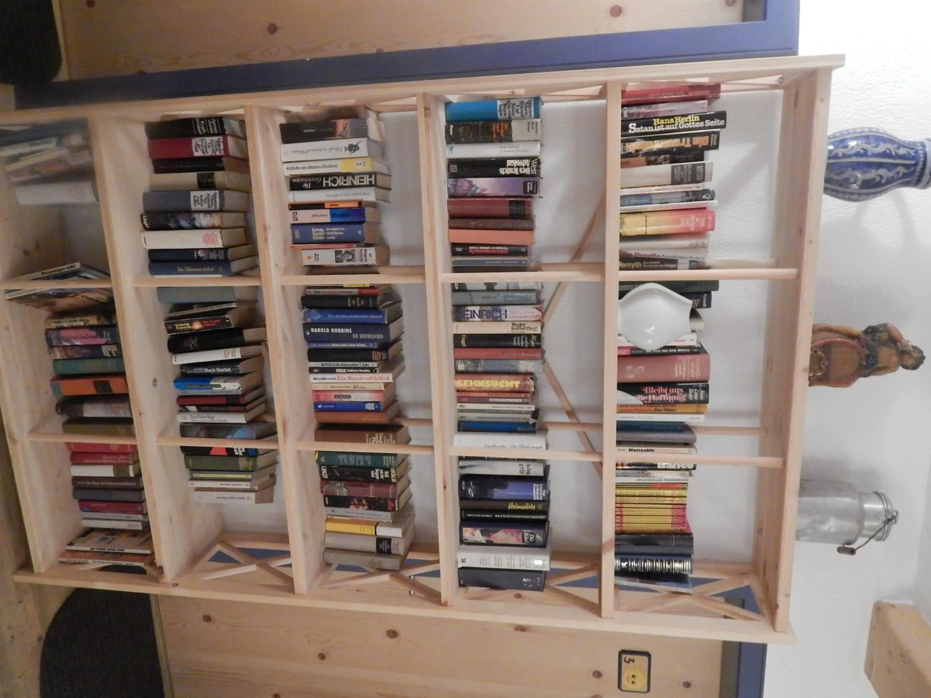 Library in Berggasthof Sonne Allgäu