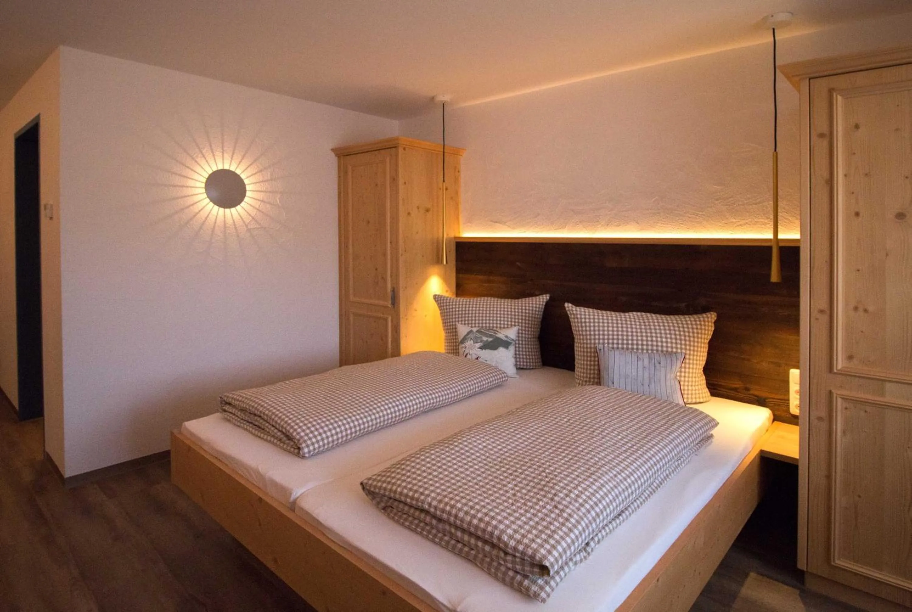 Bed in Berggasthof Sonne Allgäu