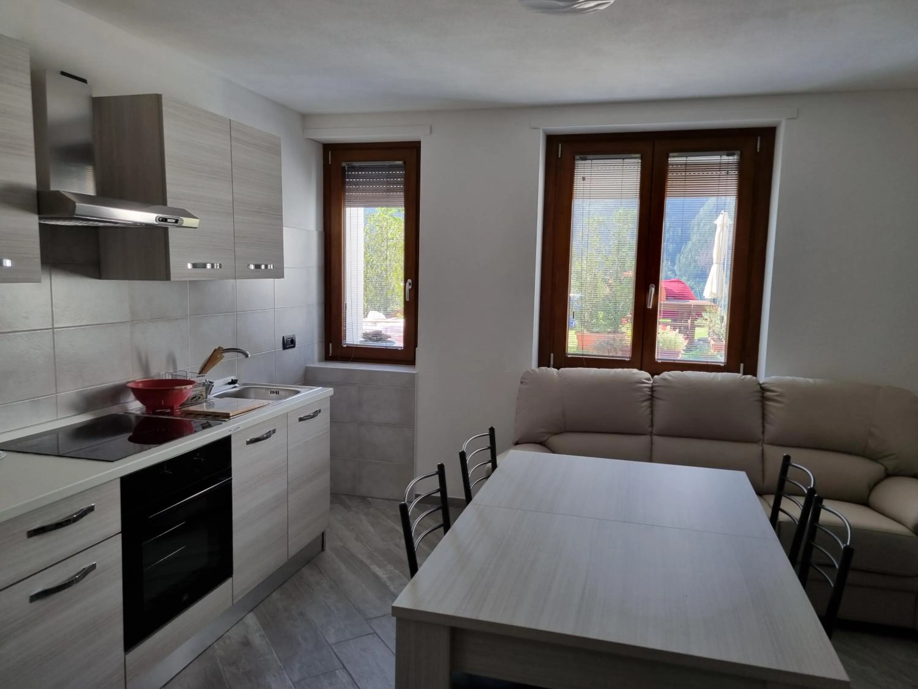 Kitchen or kitchenette in Hotel Rezia