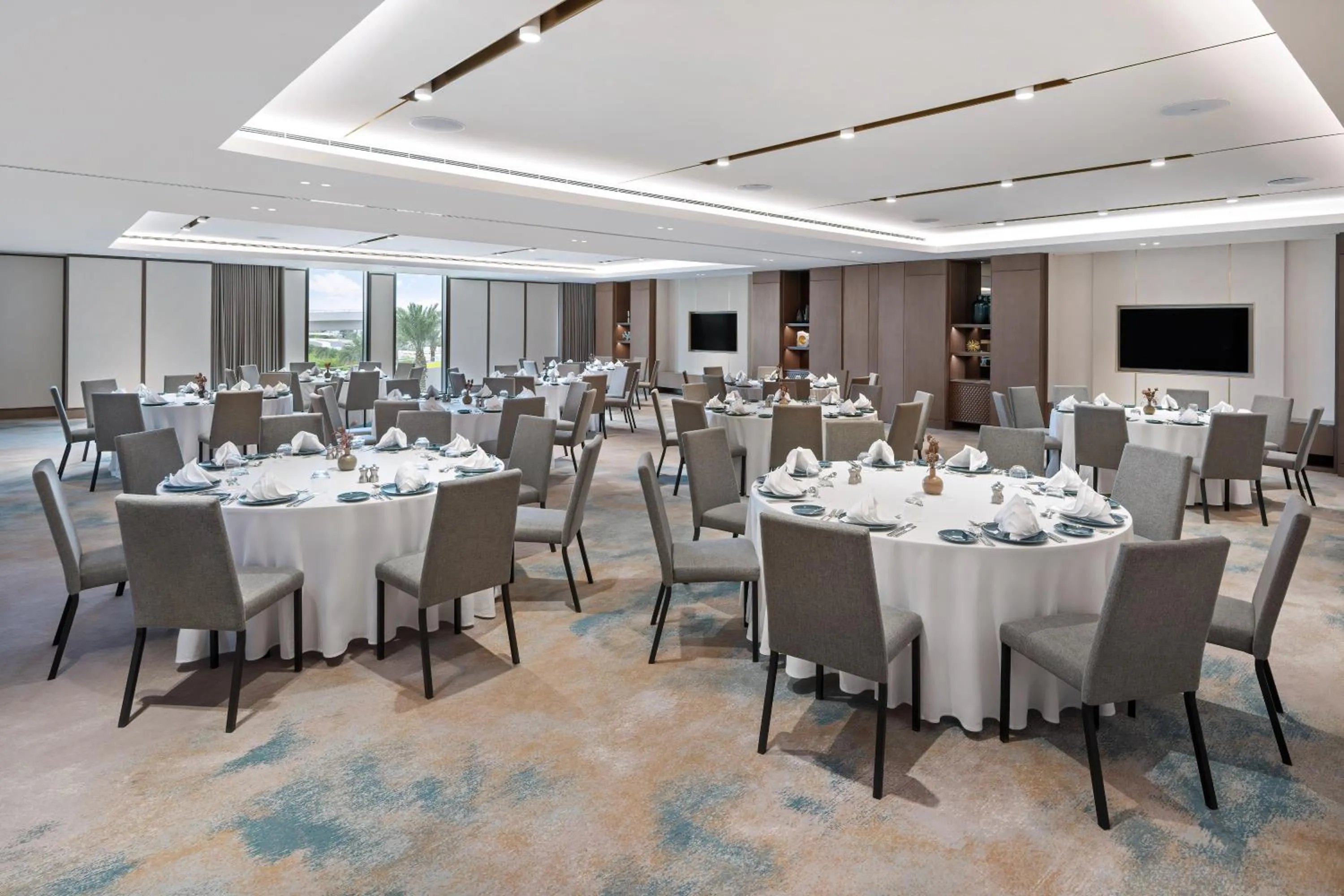 Business facilities in Address Beach Resort Bahrain