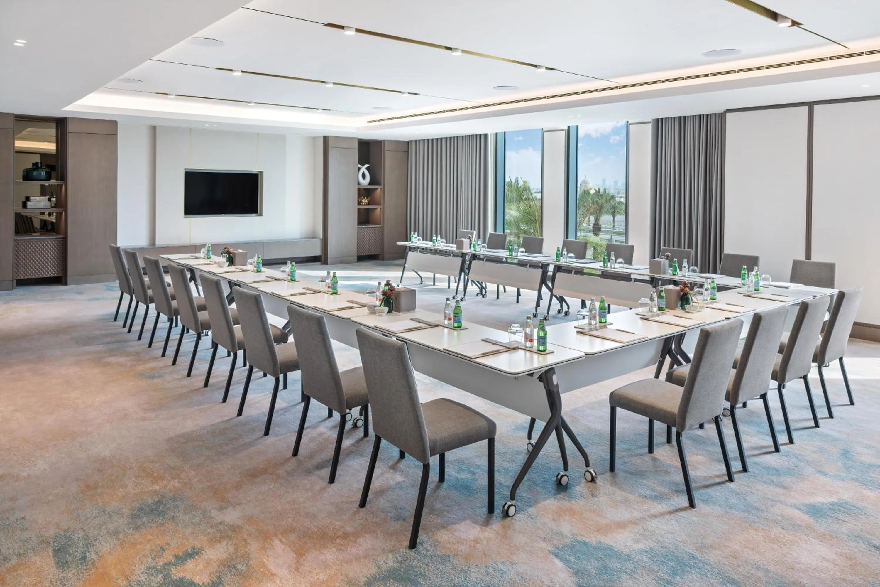 Business facilities in Address Beach Resort Bahrain