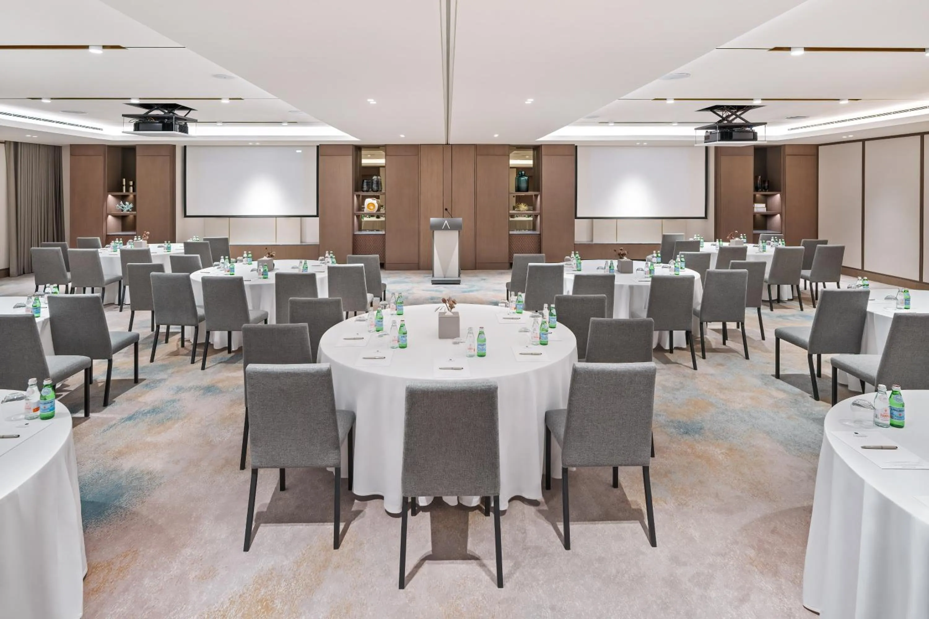 Business facilities in Address Beach Resort Bahrain