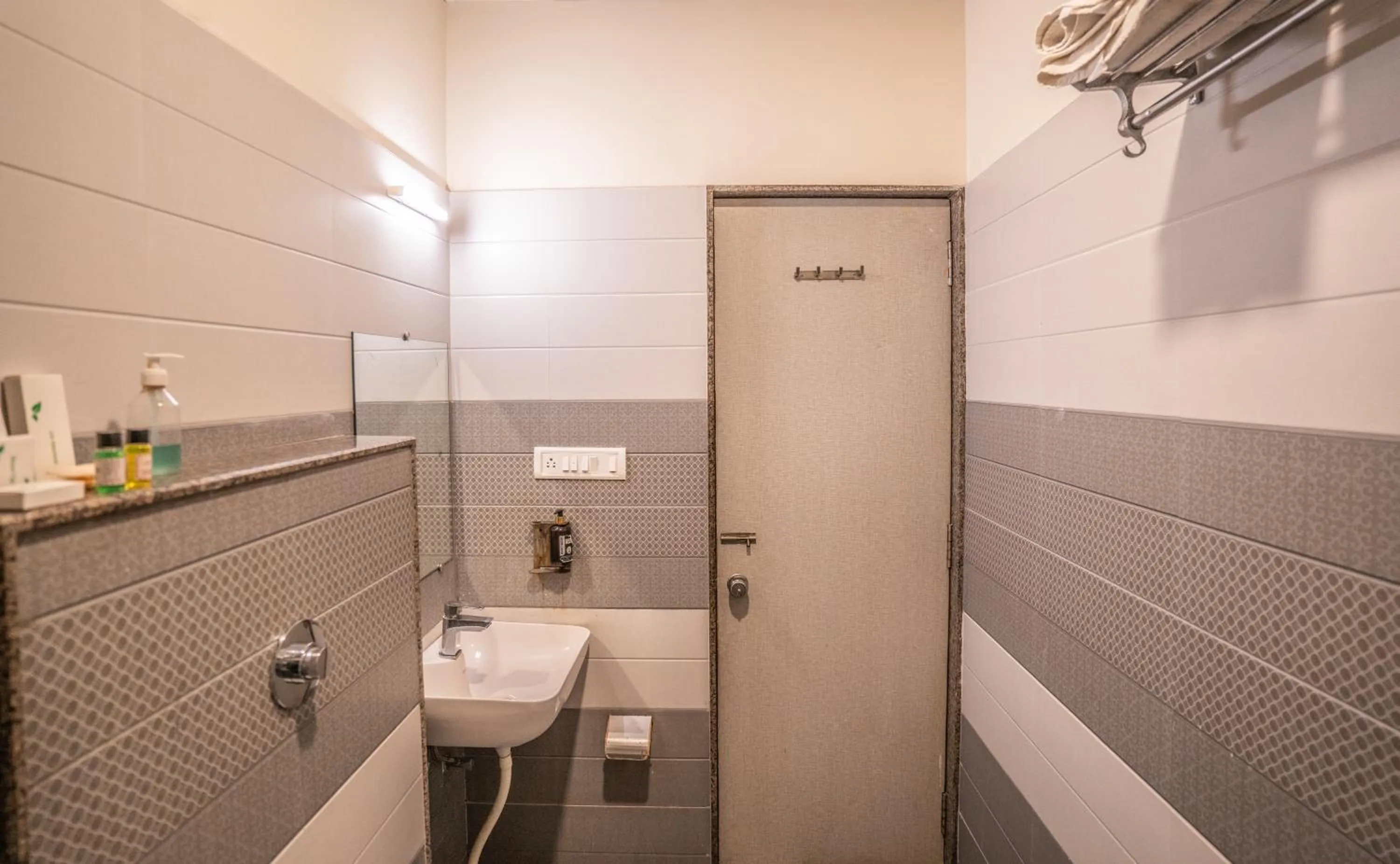 Shower in Hotel Naman