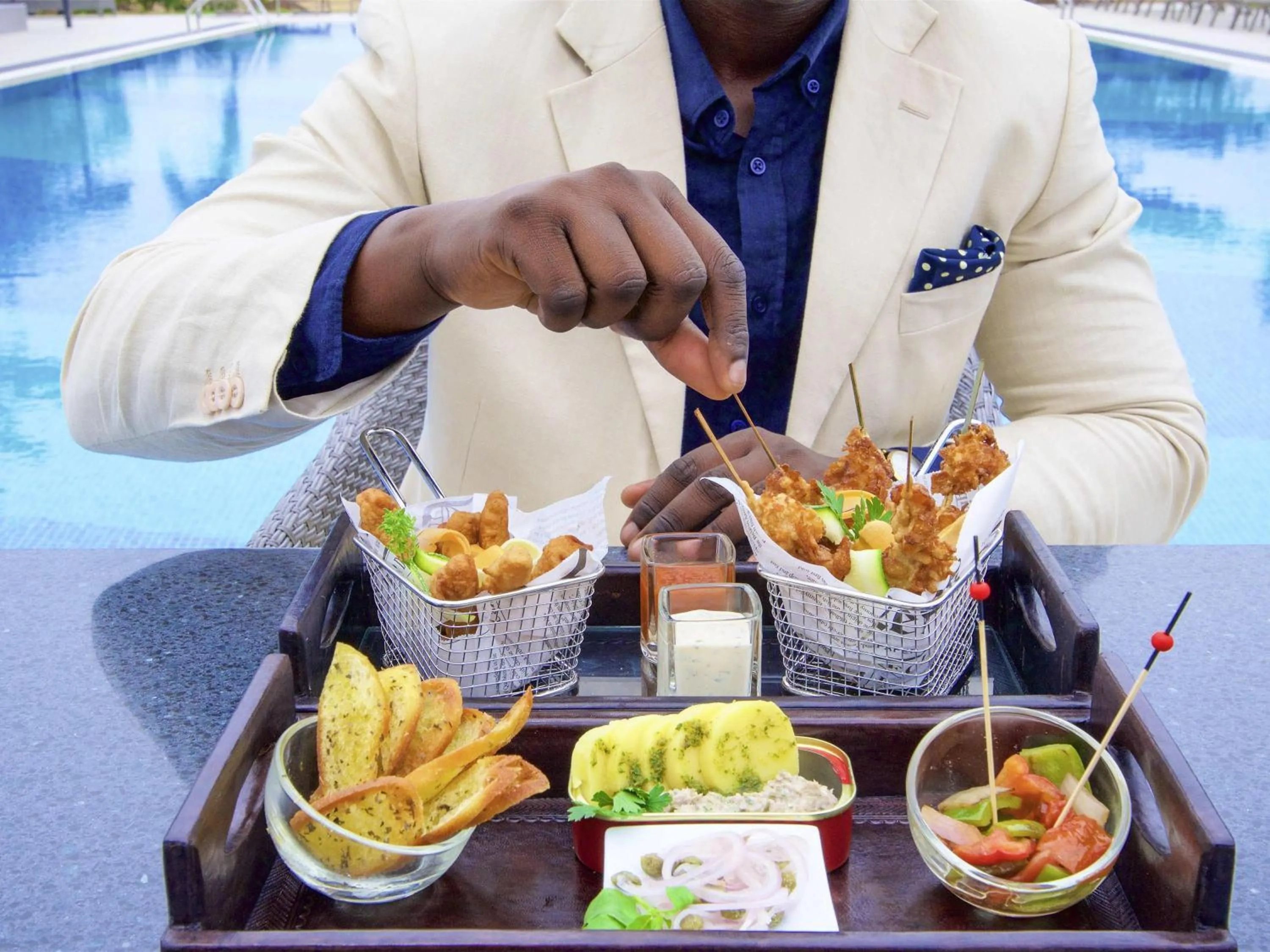 Lounge or bar in Novotel Cotonou Orisha