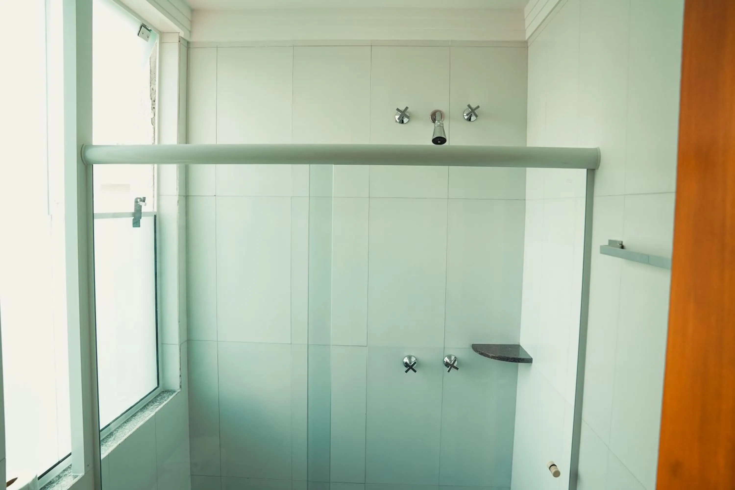 Shower in Hotel Imperial de Quatro Barras